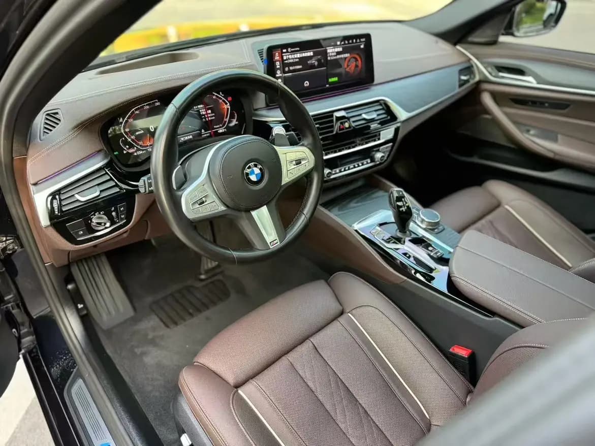 BMW 5 Series 2023 г. 32083 км. — фото 7