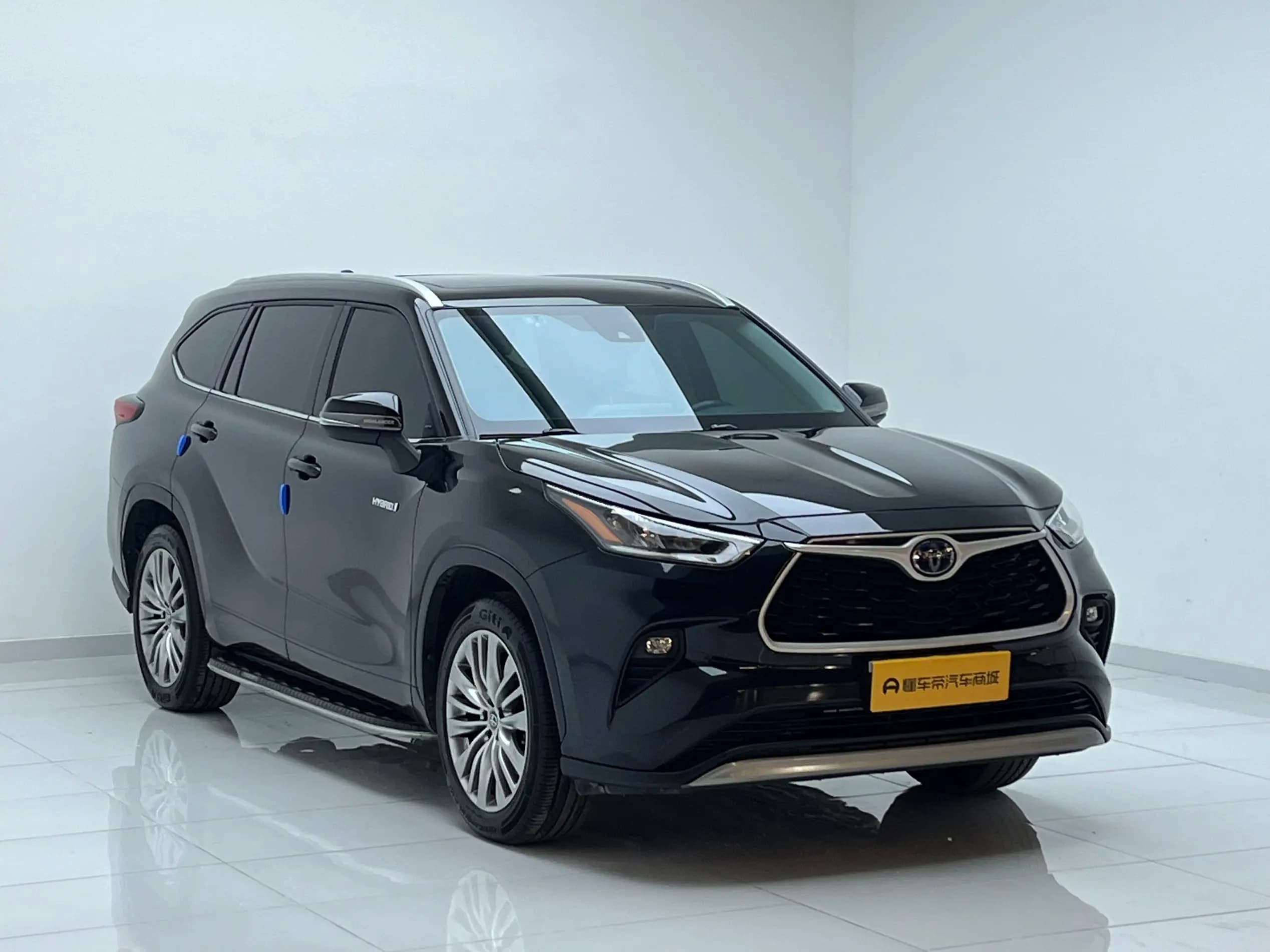 Toyota Highlander 2023 г. 52815 км. — фото 2