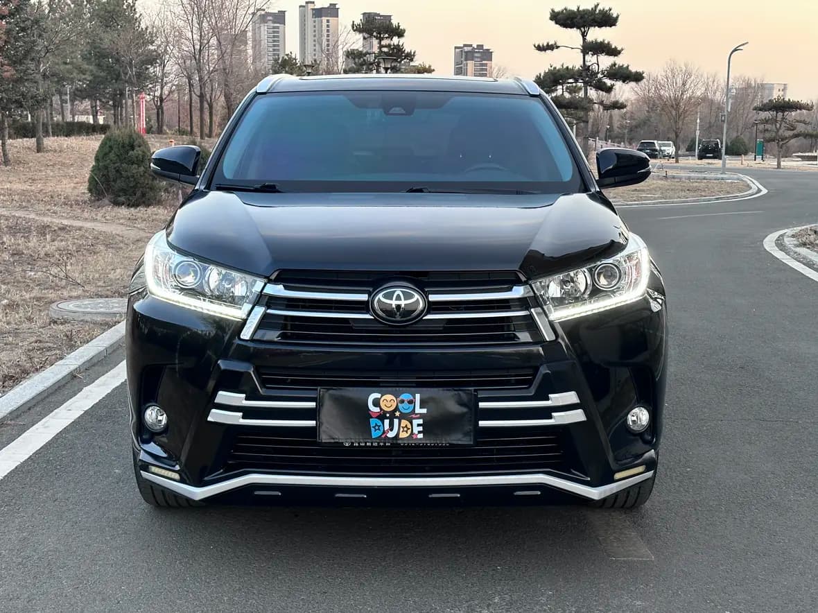 Toyota Highlander 2022 г. 93016 км. — фото 2