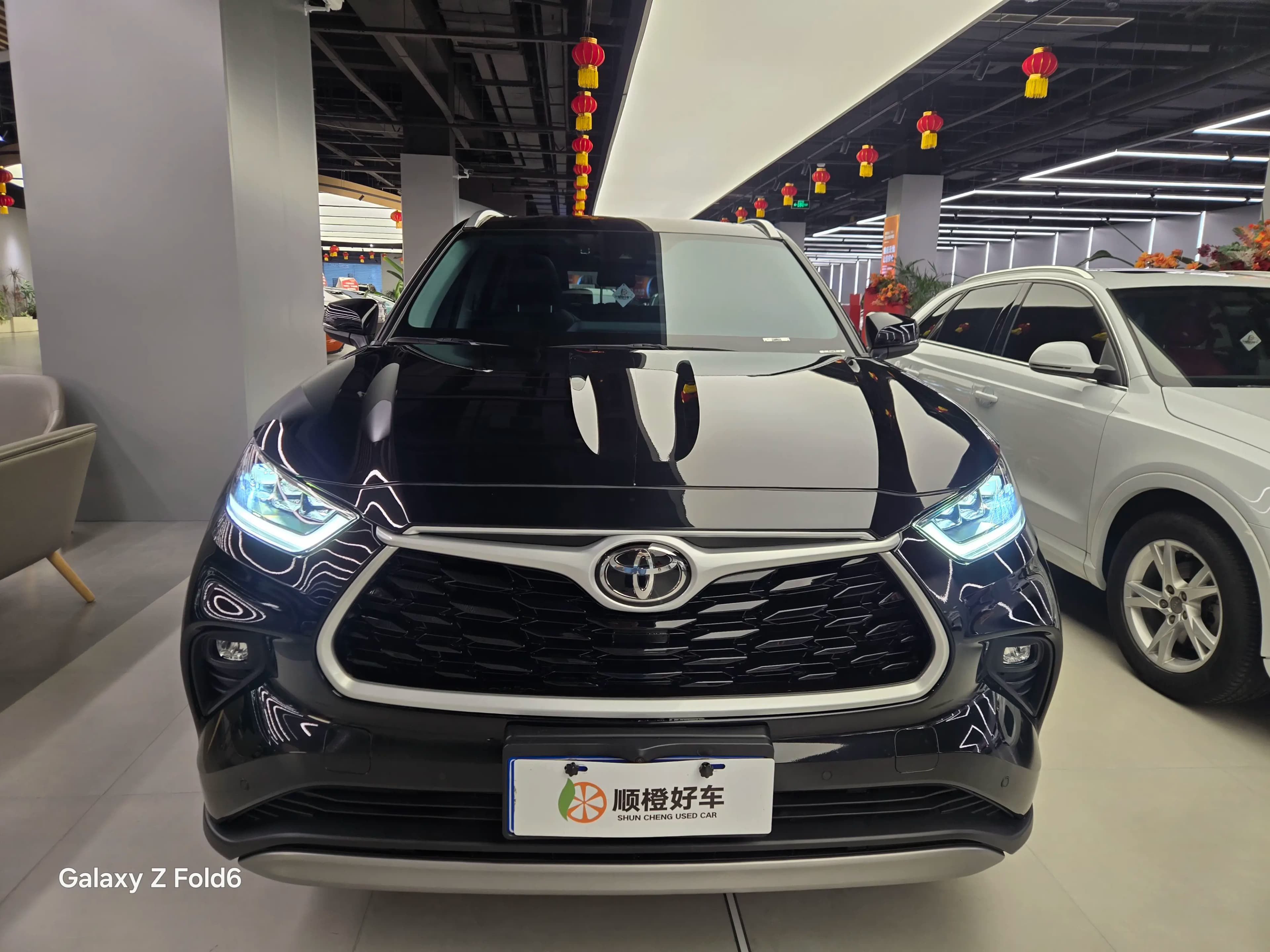 Toyota Highlander 2024 г. 13018 км. — фото 2