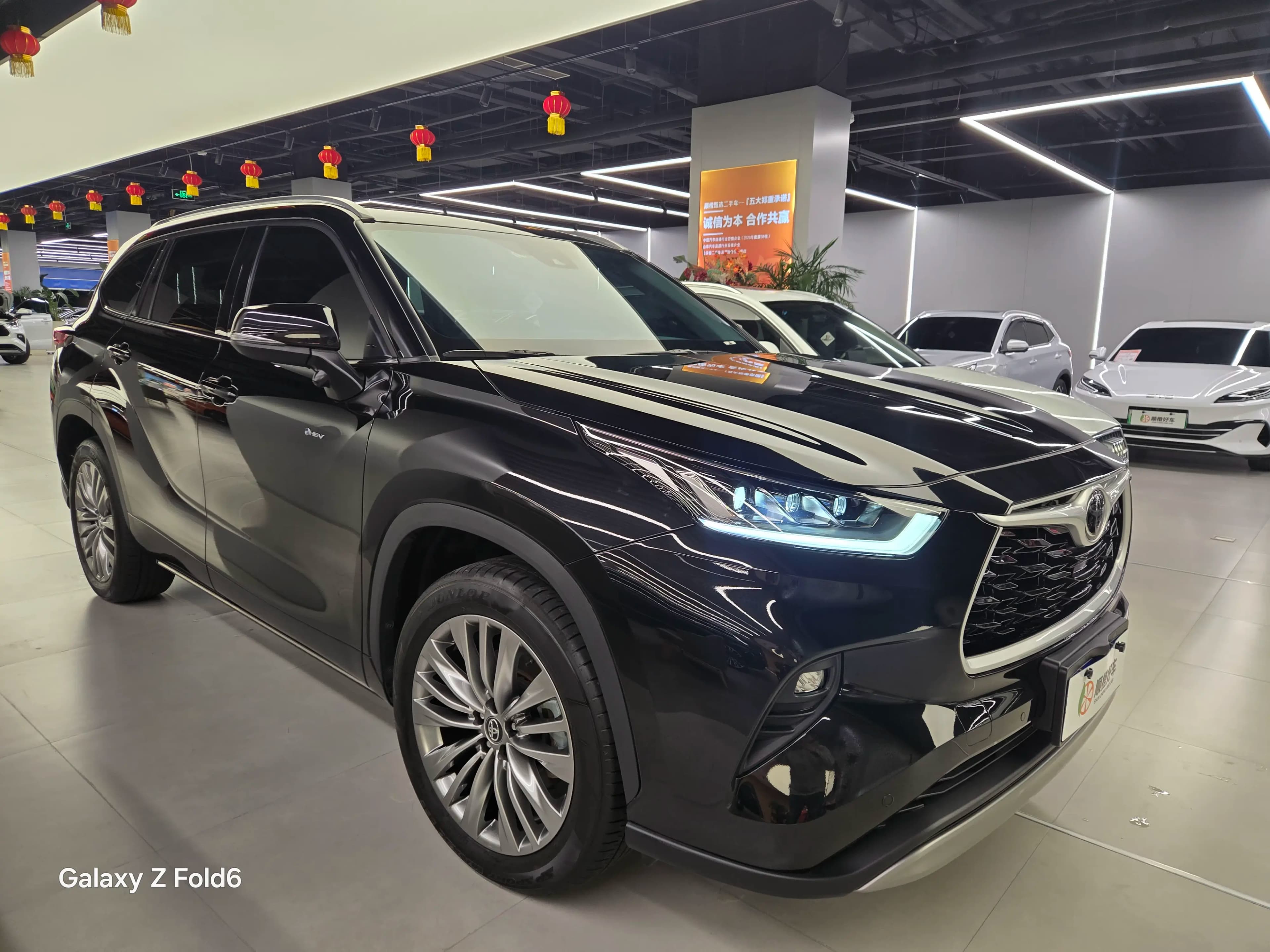 Toyota Highlander 2024 г. 13018 км. — фото 3