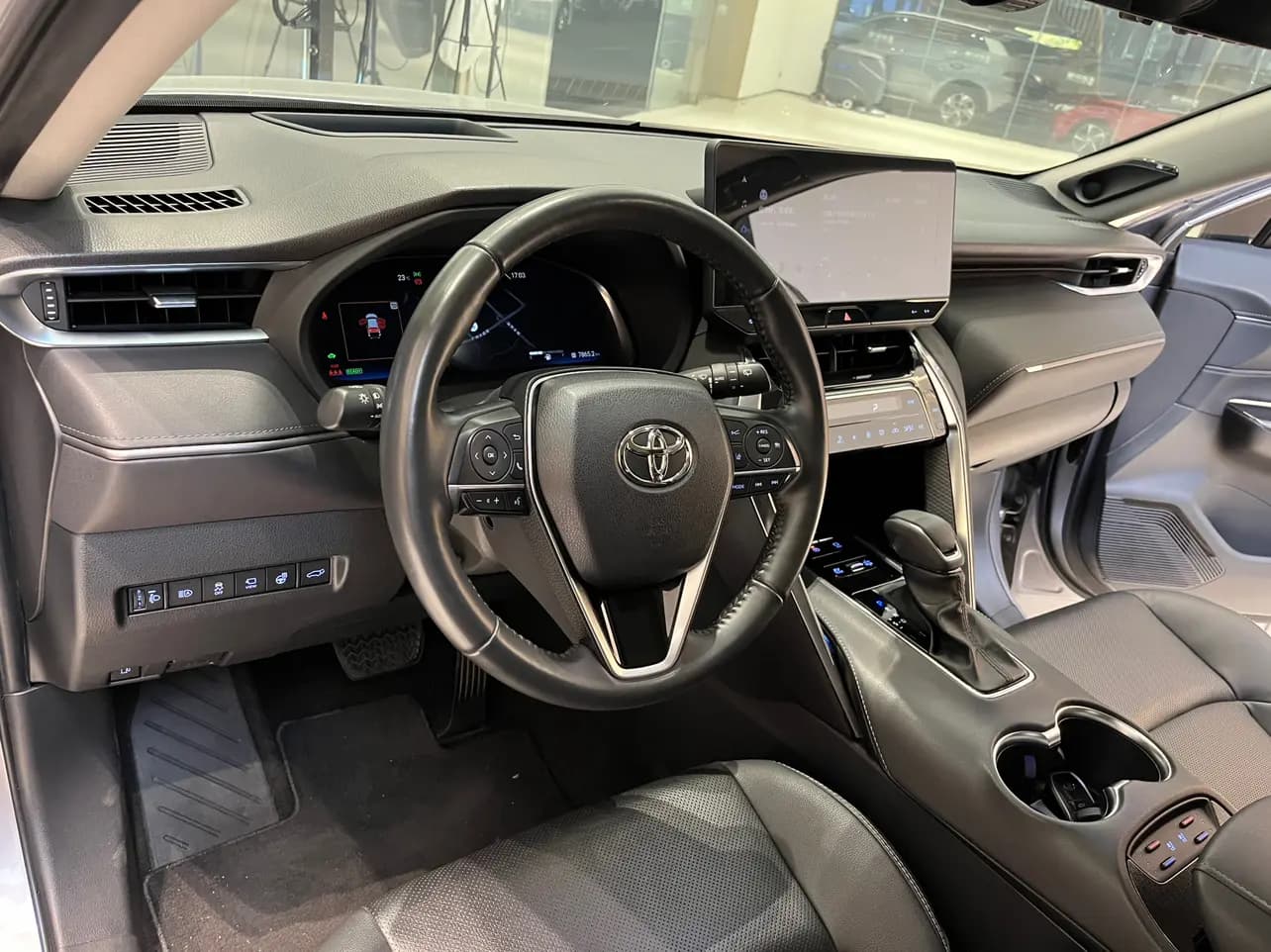 Toyota Venza 2022 г. 27091 км. — фото 17