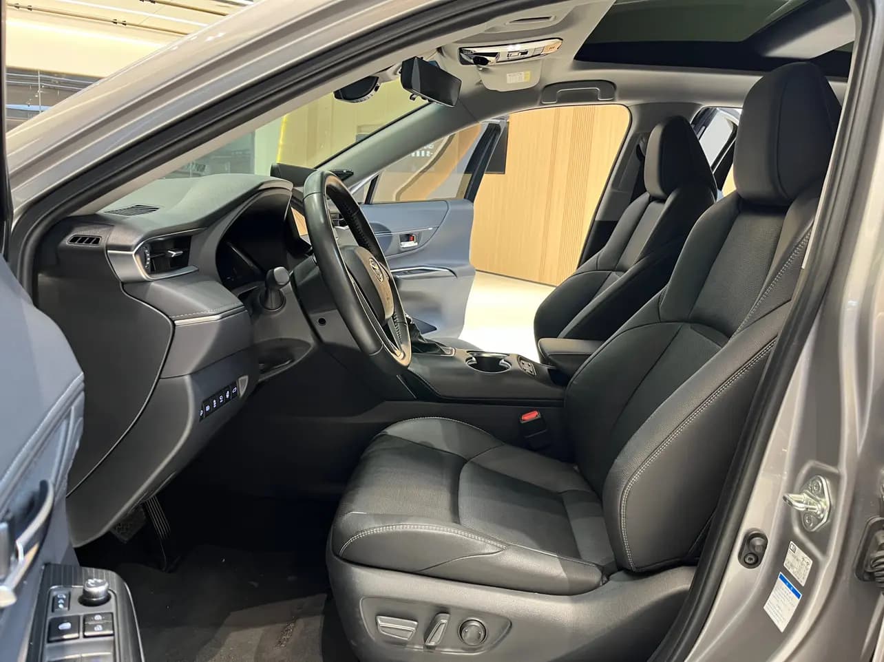Toyota Venza 2022 г. 27091 км. — фото 18