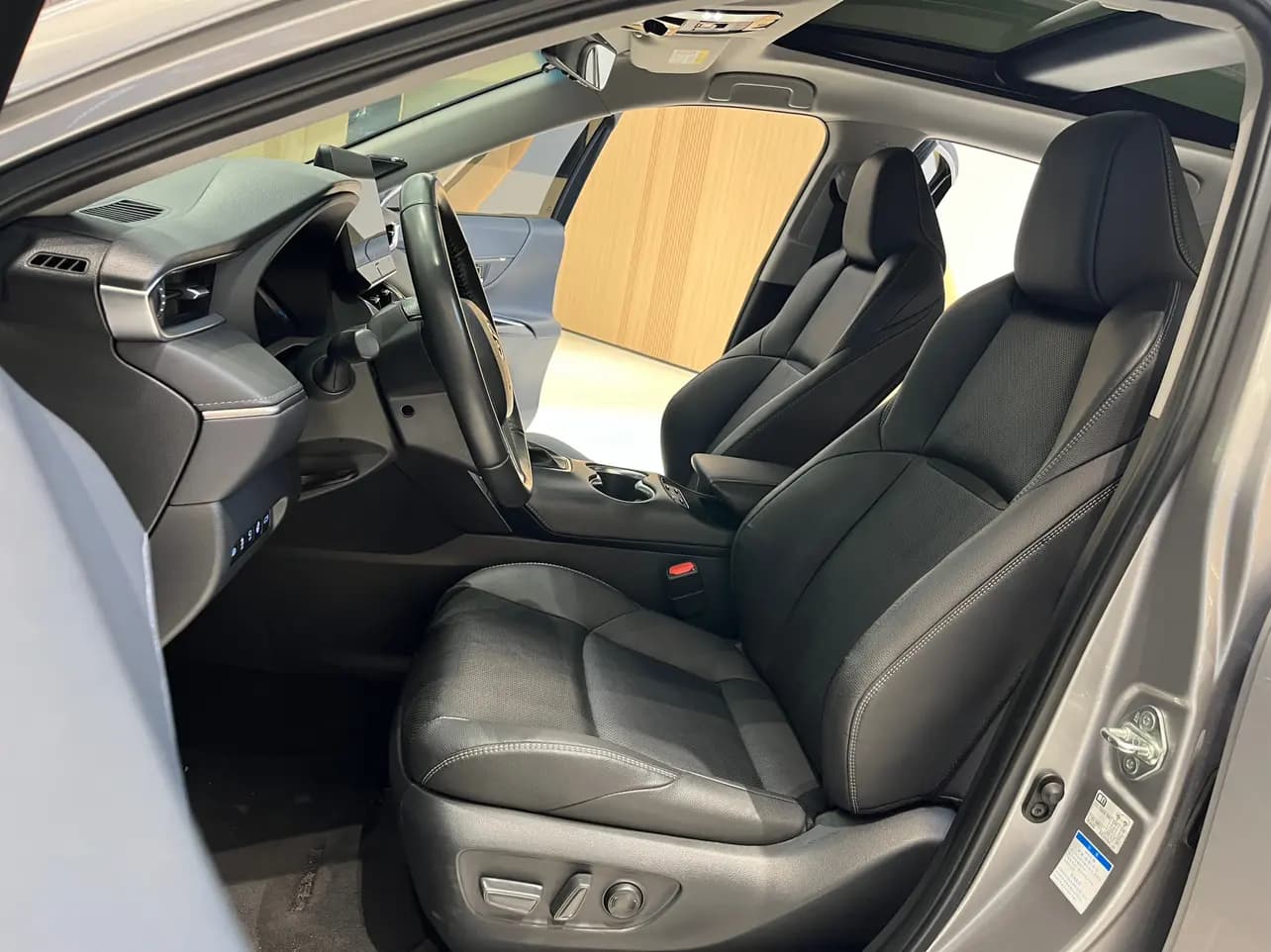 Toyota Venza 2022 г. 27091 км. — фото 19