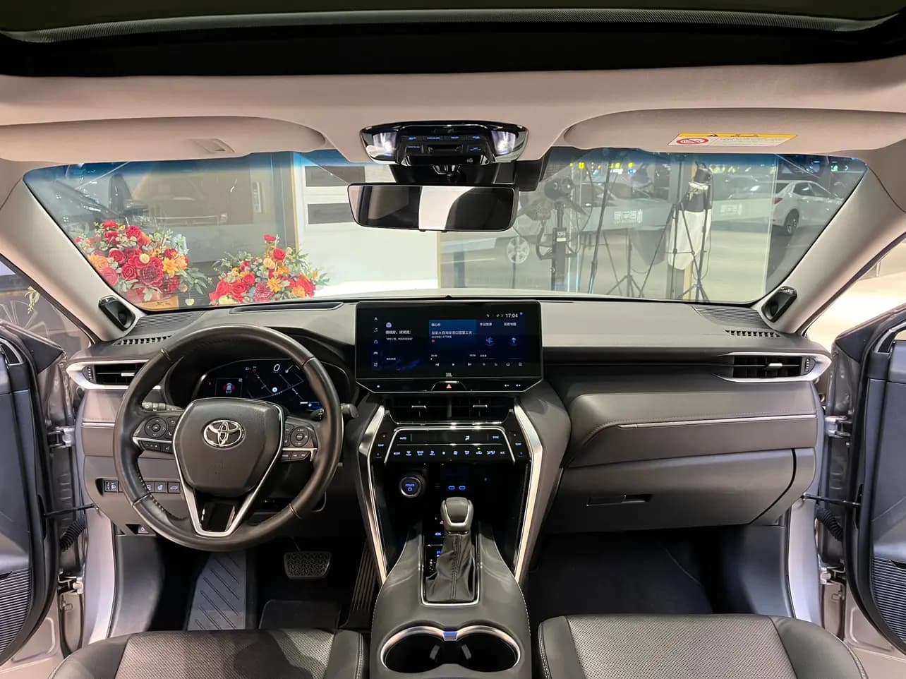 Toyota Venza 2022 г. 27091 км. — фото 10
