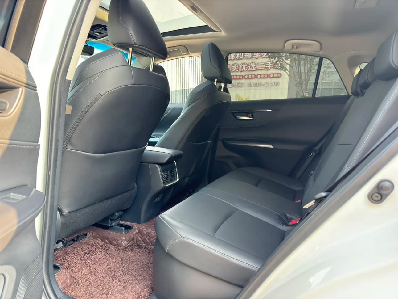 Toyota Venza 2023 г. 29092 км. — фото 8