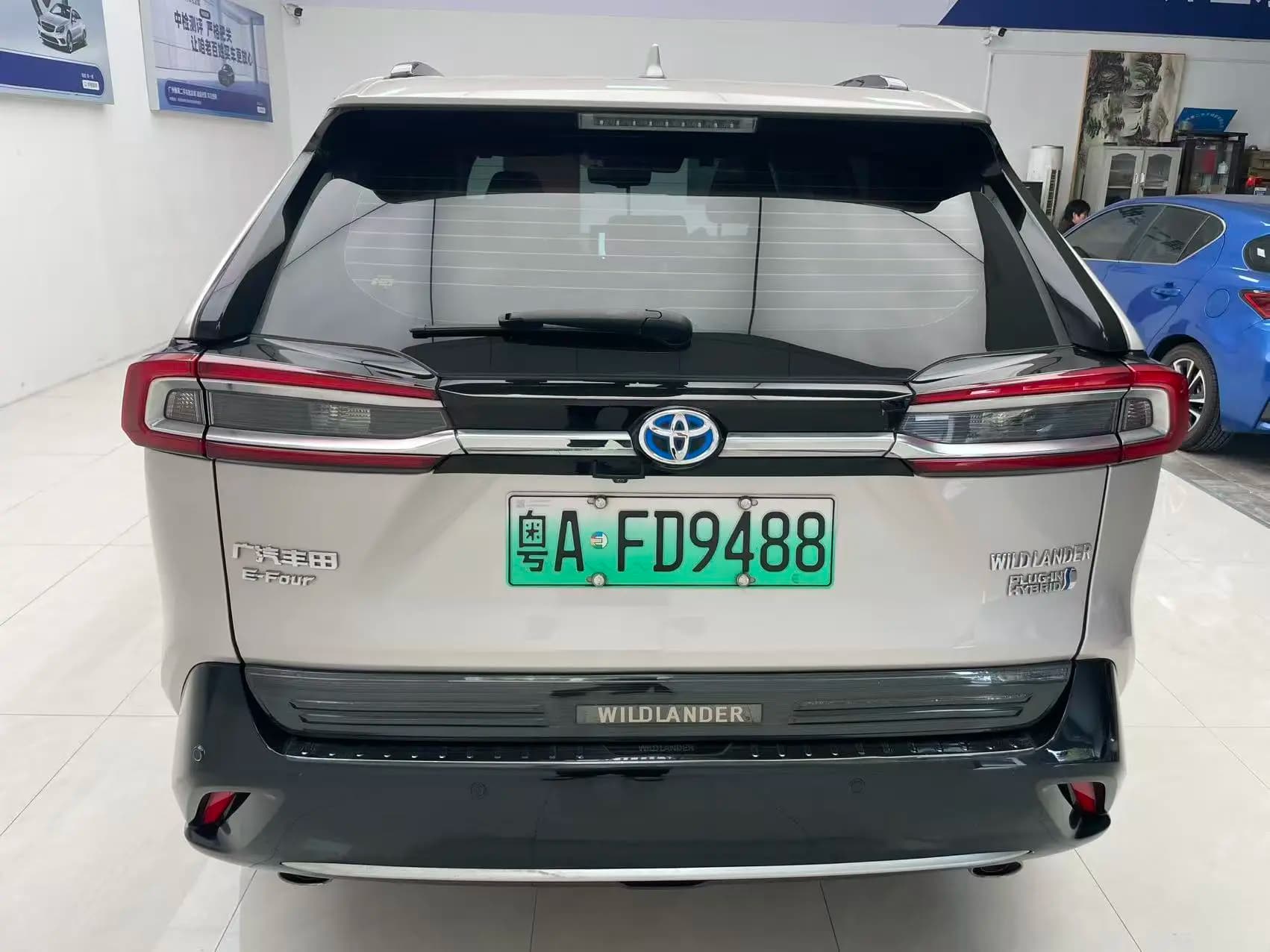 Toyota Wildlander PHEV 2021 г. 96797 км. — фото 4