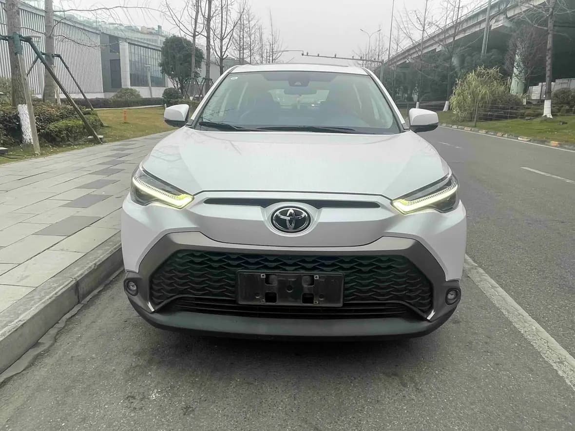 Toyota Frontlander 2022 г. 12000 км. — фото 2