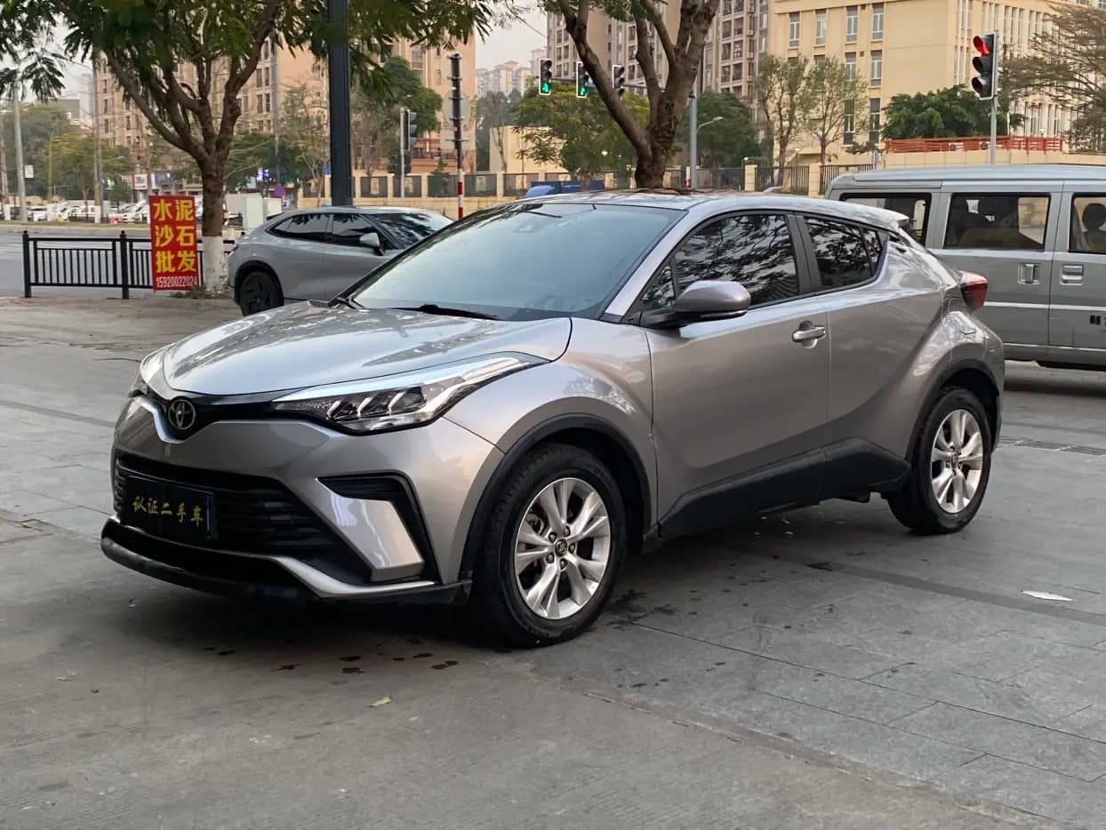 Toyota C-HR Hybrid 2021 г. 60082 км.