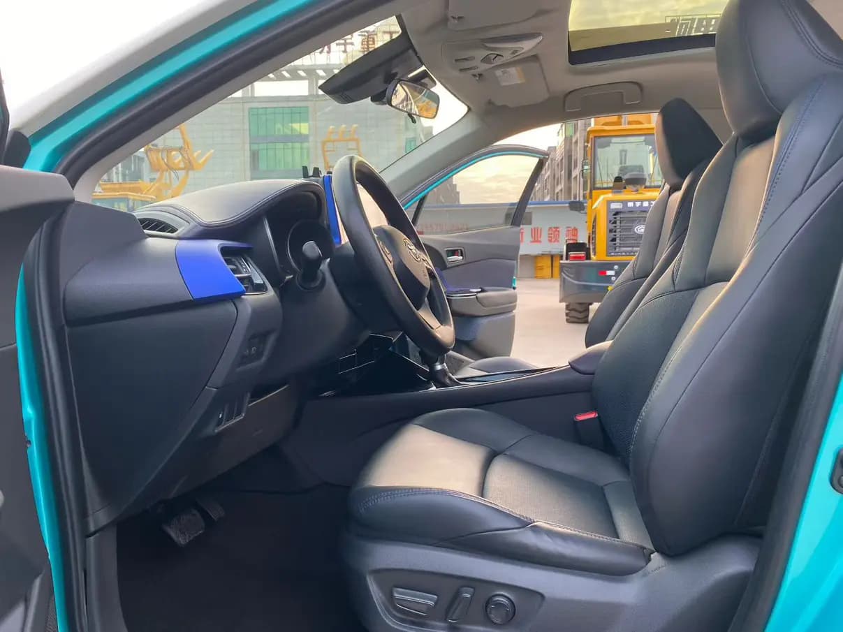 Toyota C-HR 2021 г. 100083 км. — фото 6