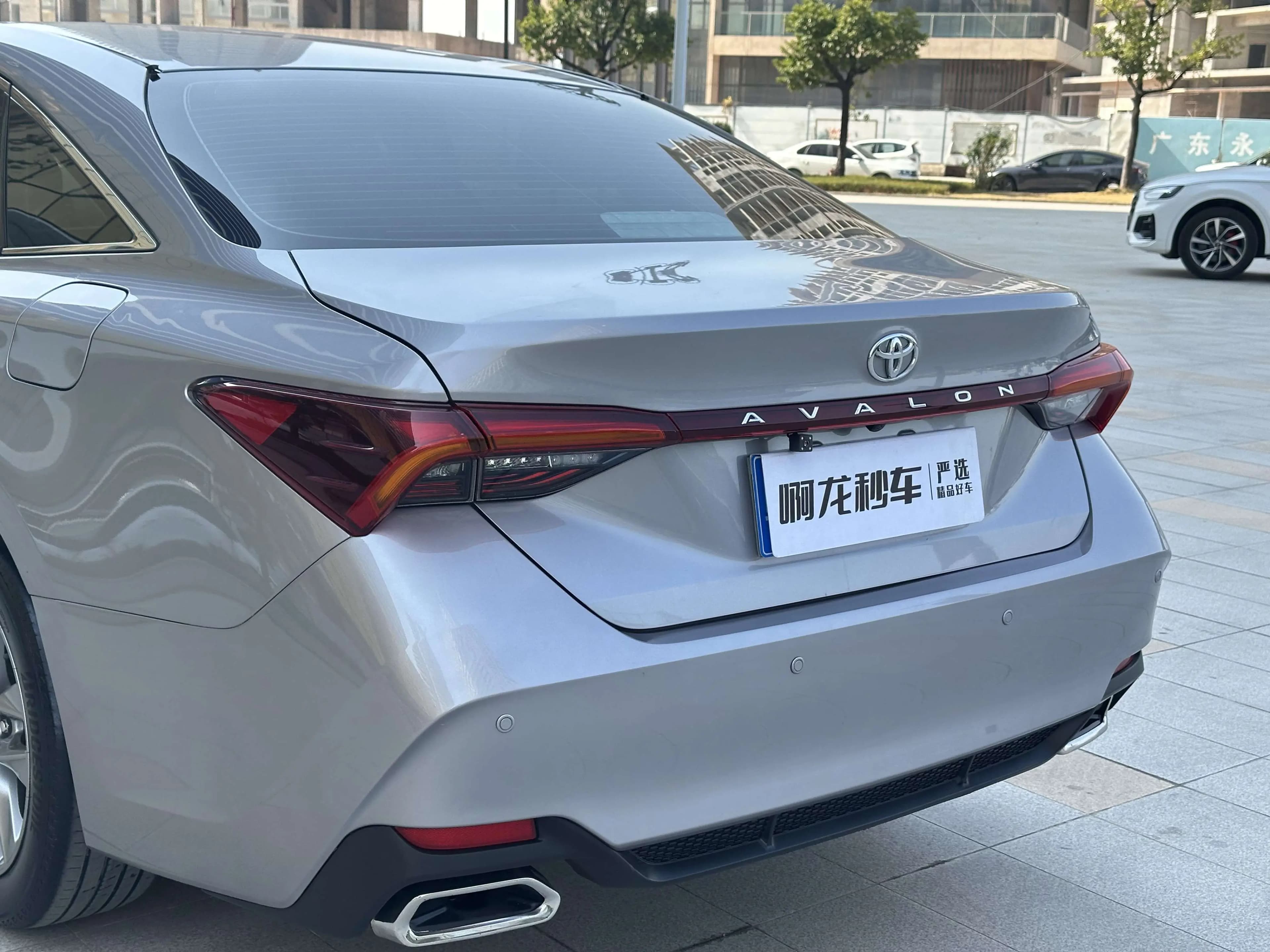 Toyota Avalon 2022 г. 39400 км. — фото 12