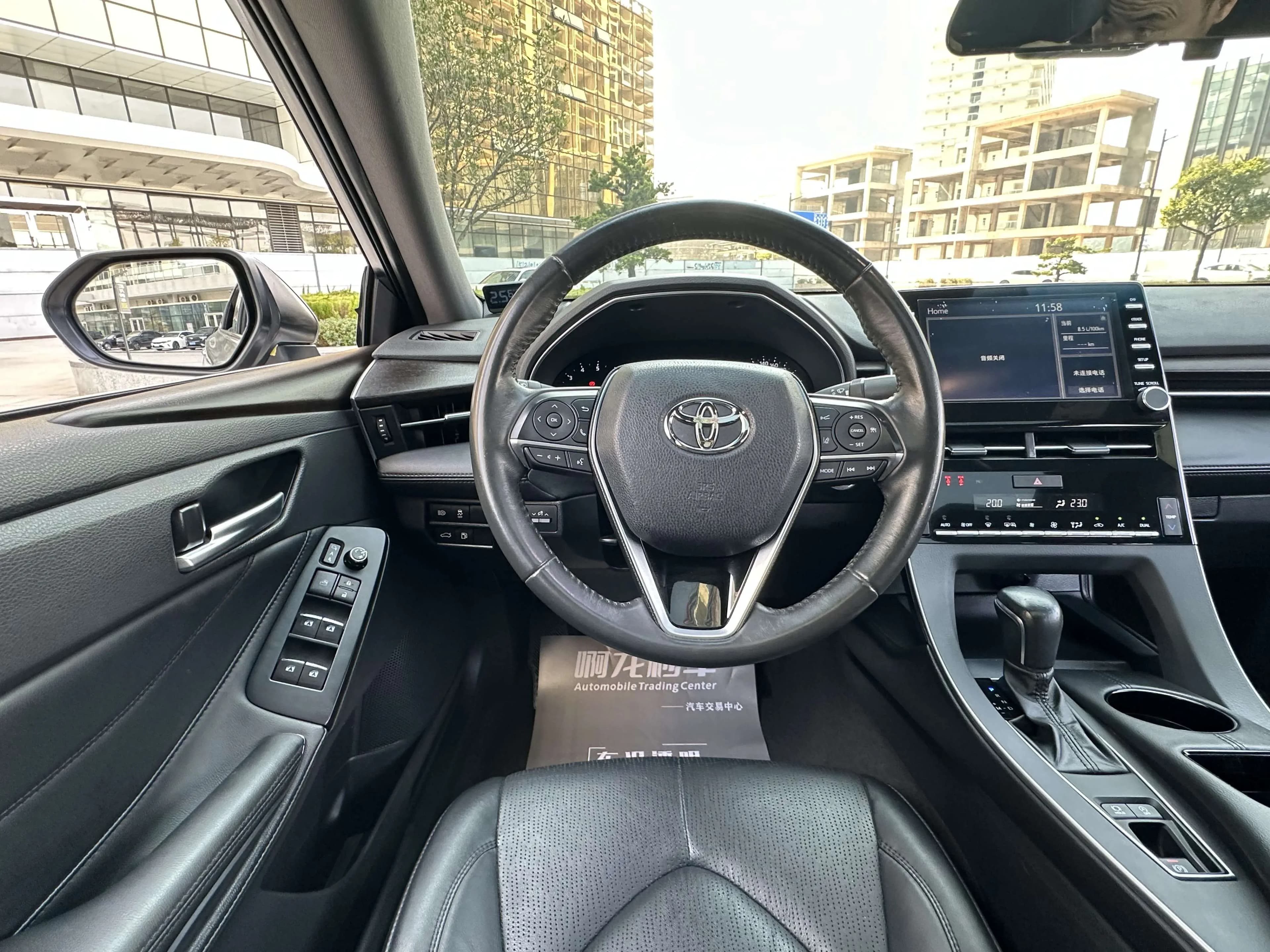 Toyota Avalon 2022 г. 39400 км. — фото 14