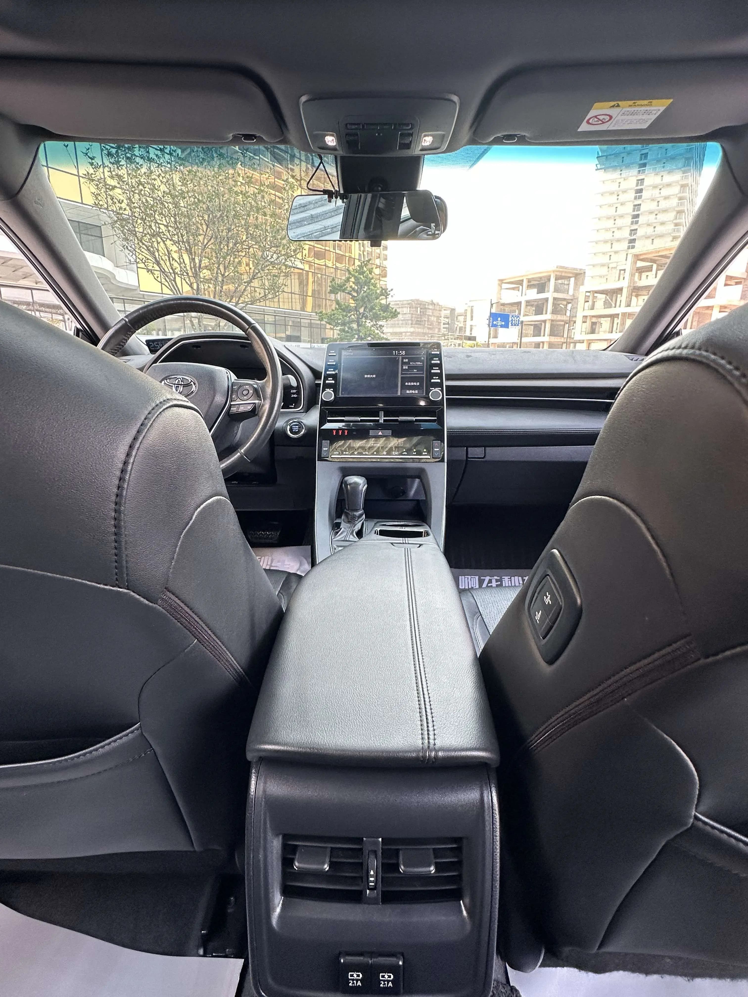 Toyota Avalon 2022 г. 39400 км. — фото 15