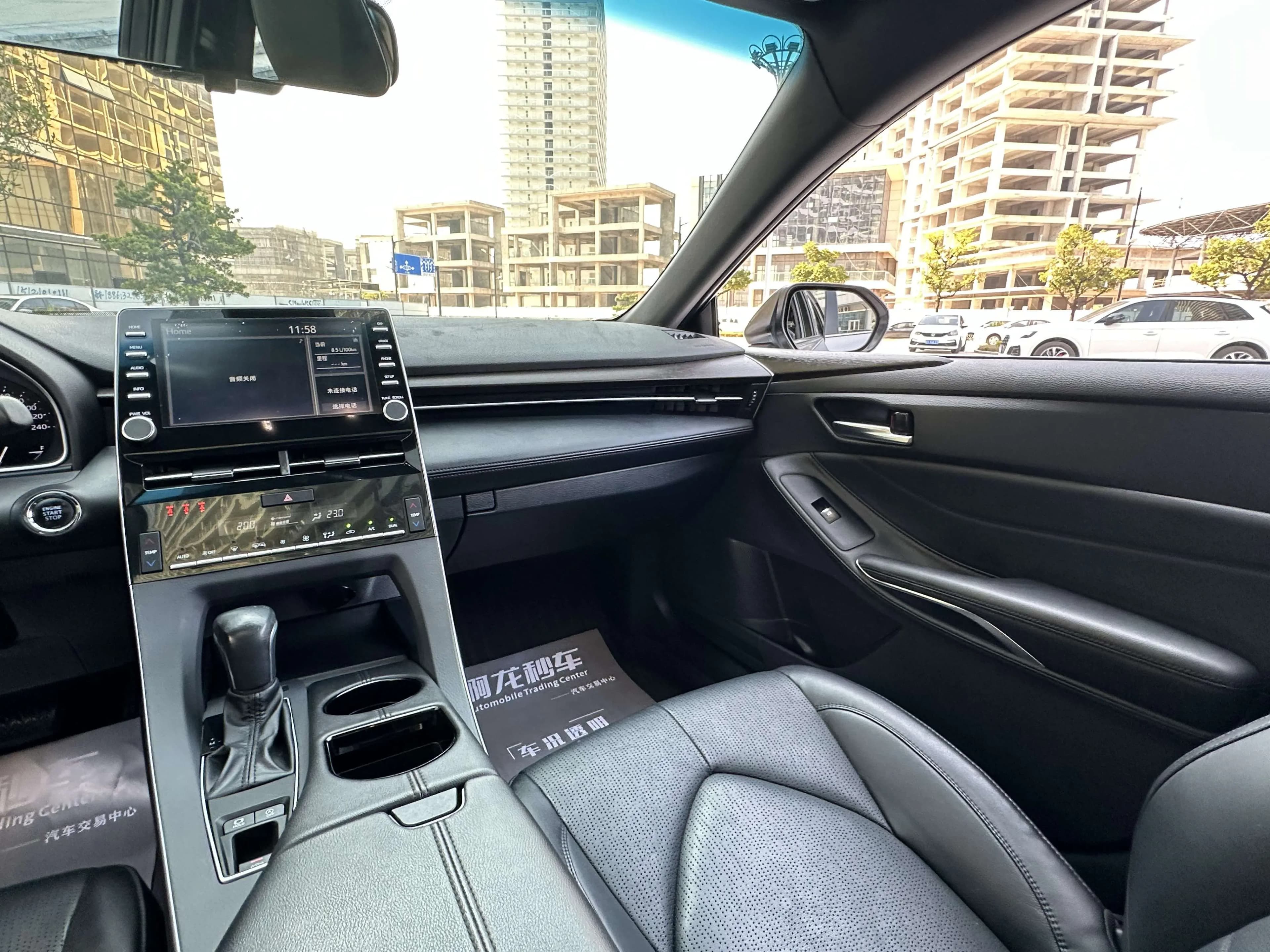 Toyota Avalon 2022 г. 39400 км. — фото 16