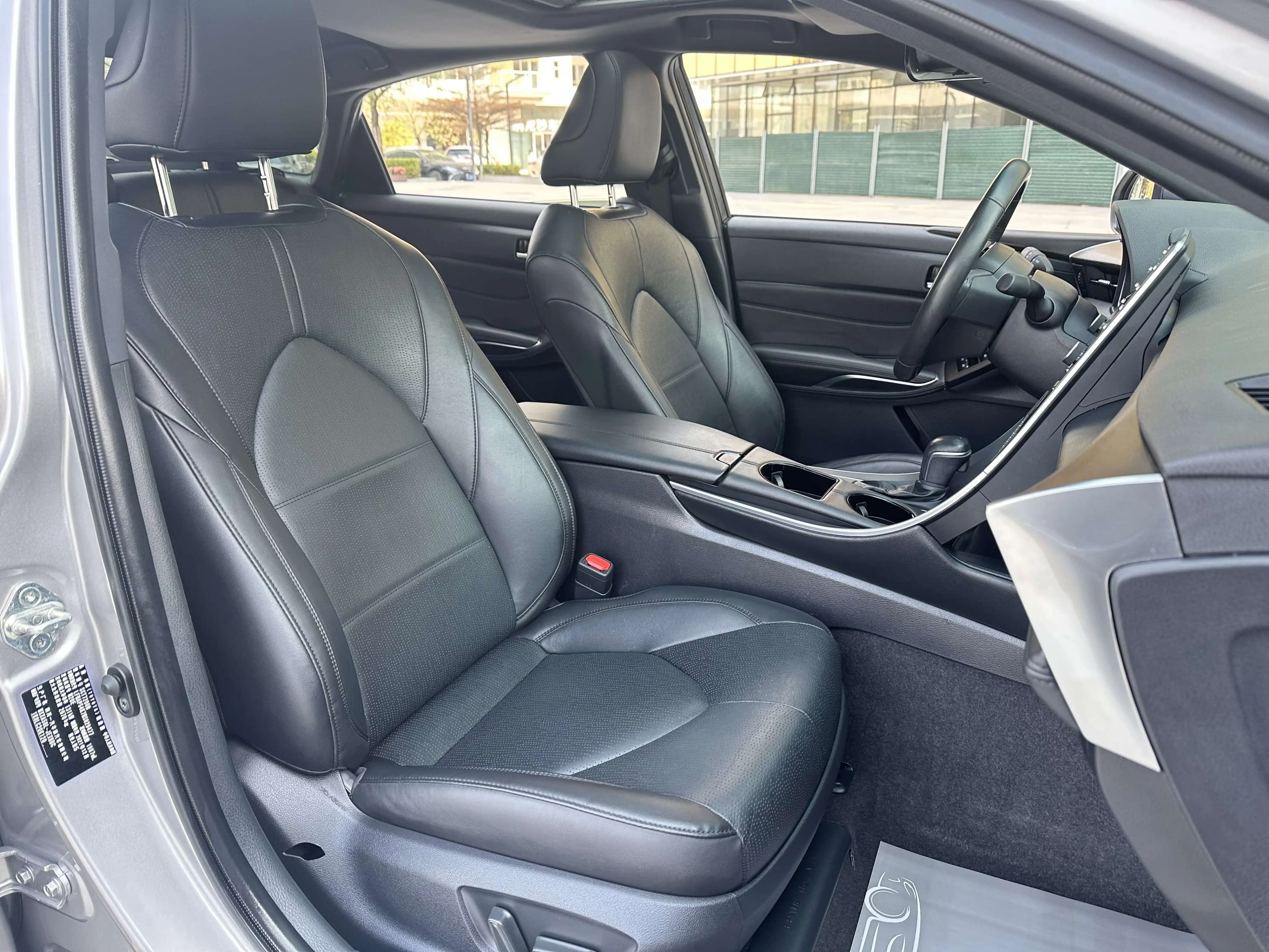 Toyota Avalon 2022 г. 39400 км. — фото 18