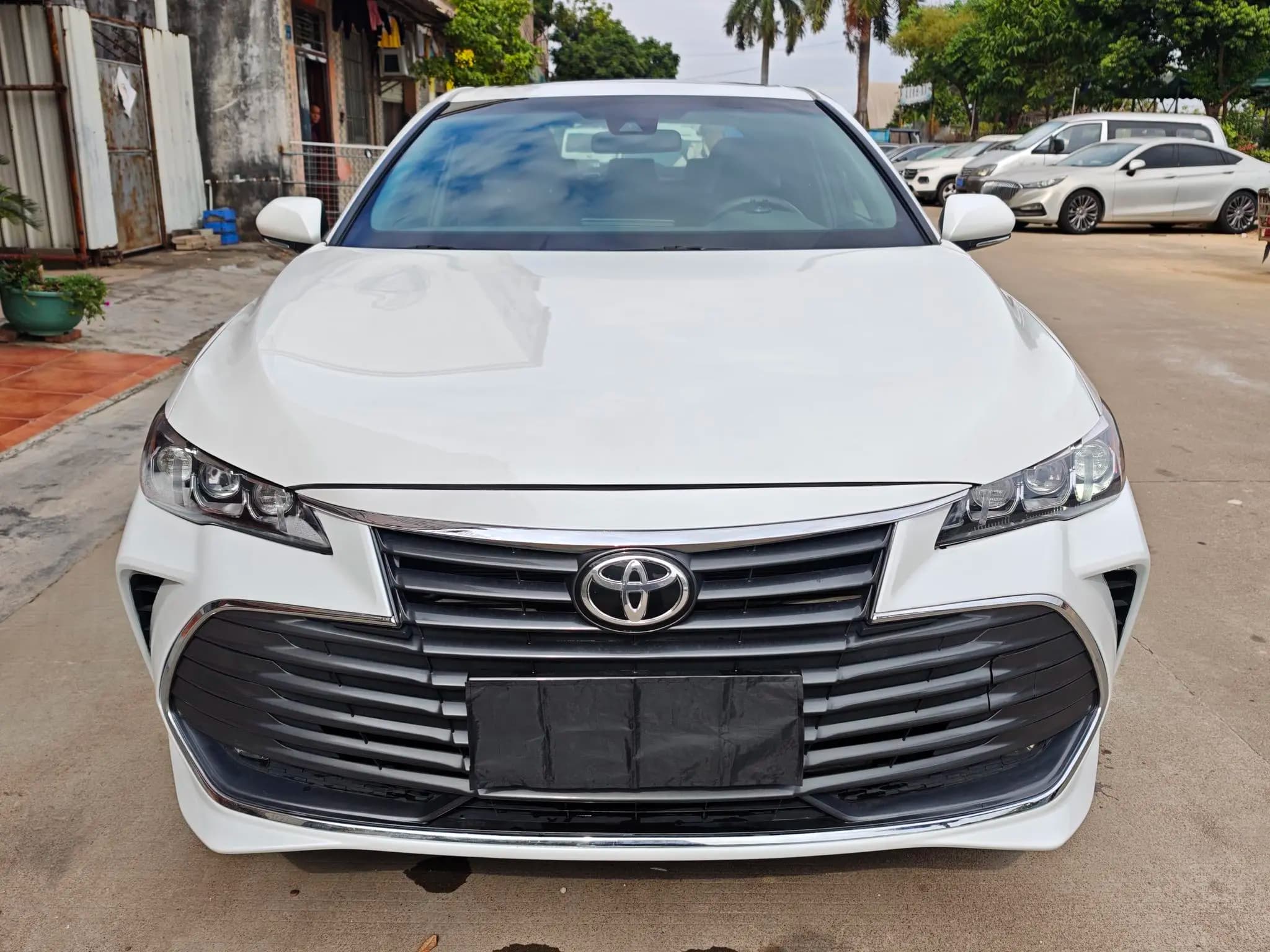 Toyota Avalon 2022 г. 50145 км. — фото 2