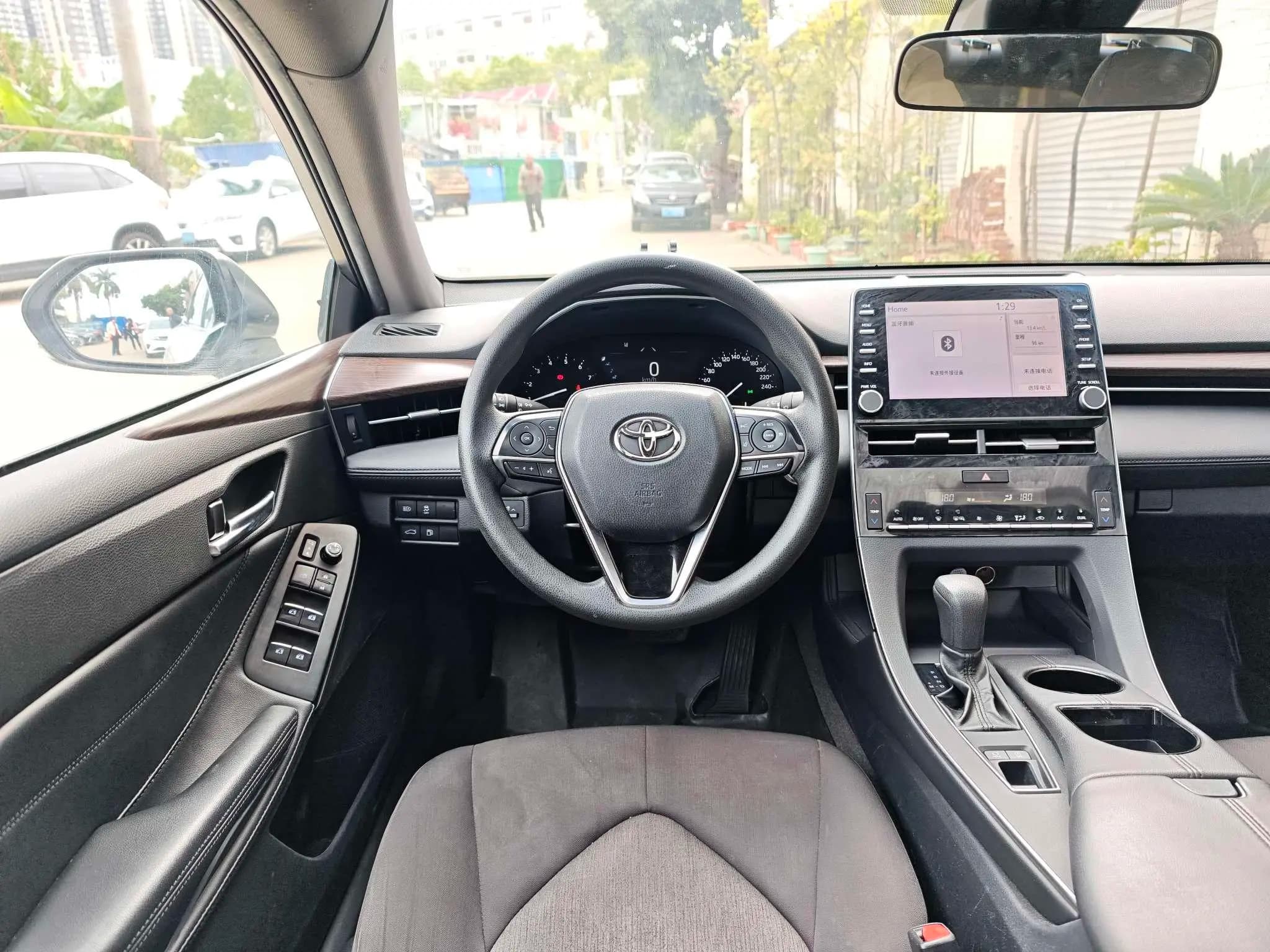 Toyota Avalon 2022 г. 50145 км. — фото 12