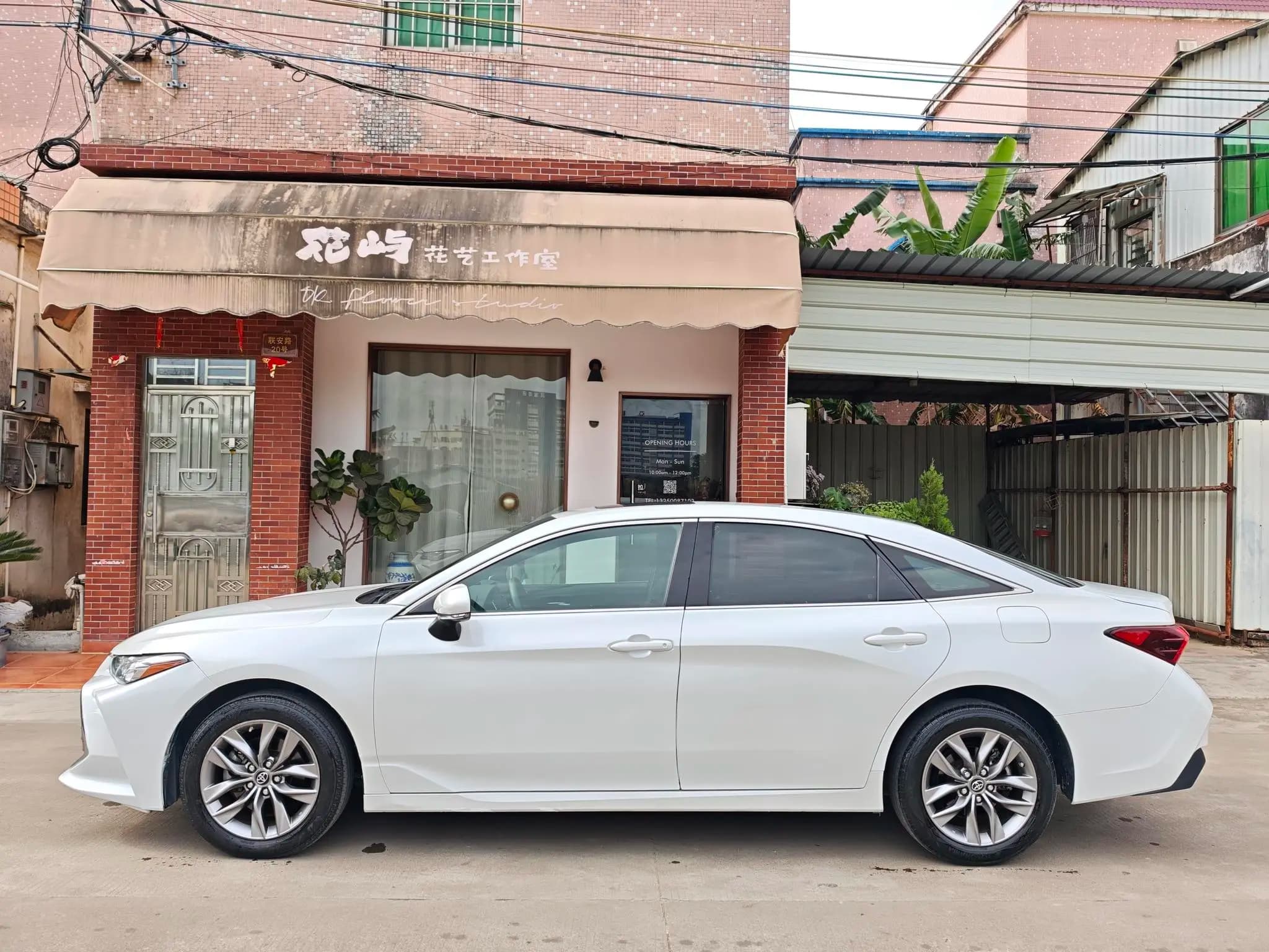 Toyota Avalon 2022 г. 50145 км. — фото 4