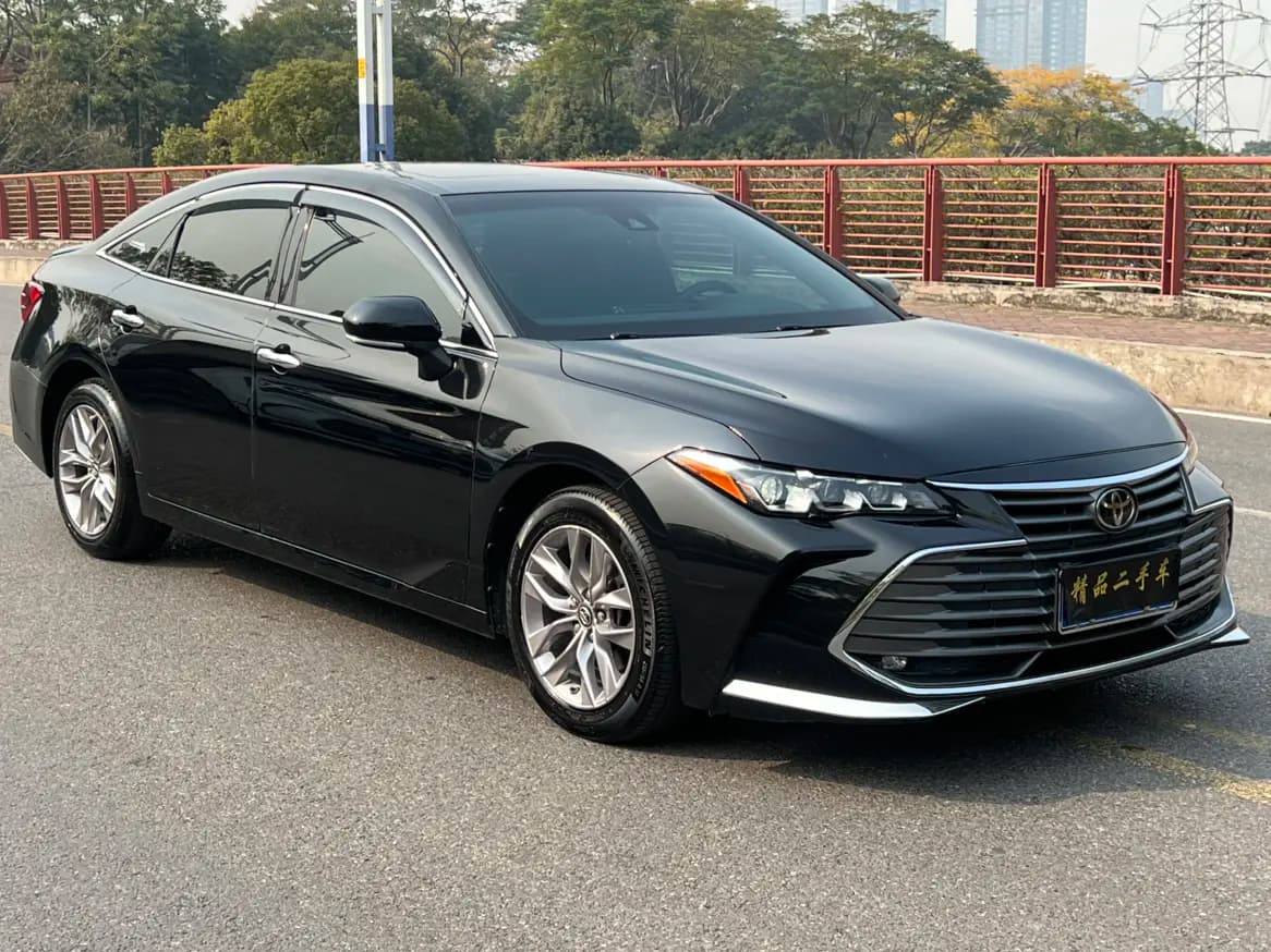 Toyota Avalon 2021 г. 90148 км. — фото 3