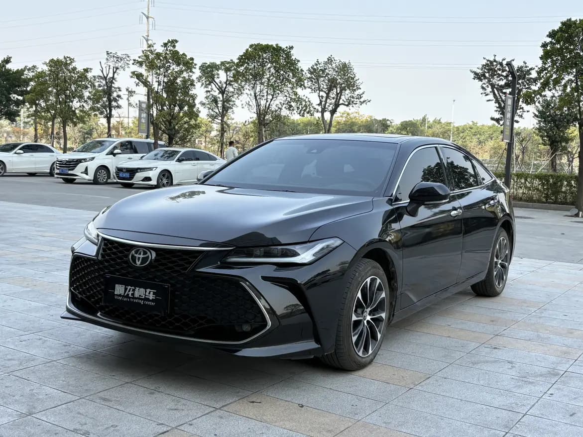 Toyota Avalon 2024 г. 14849 км.