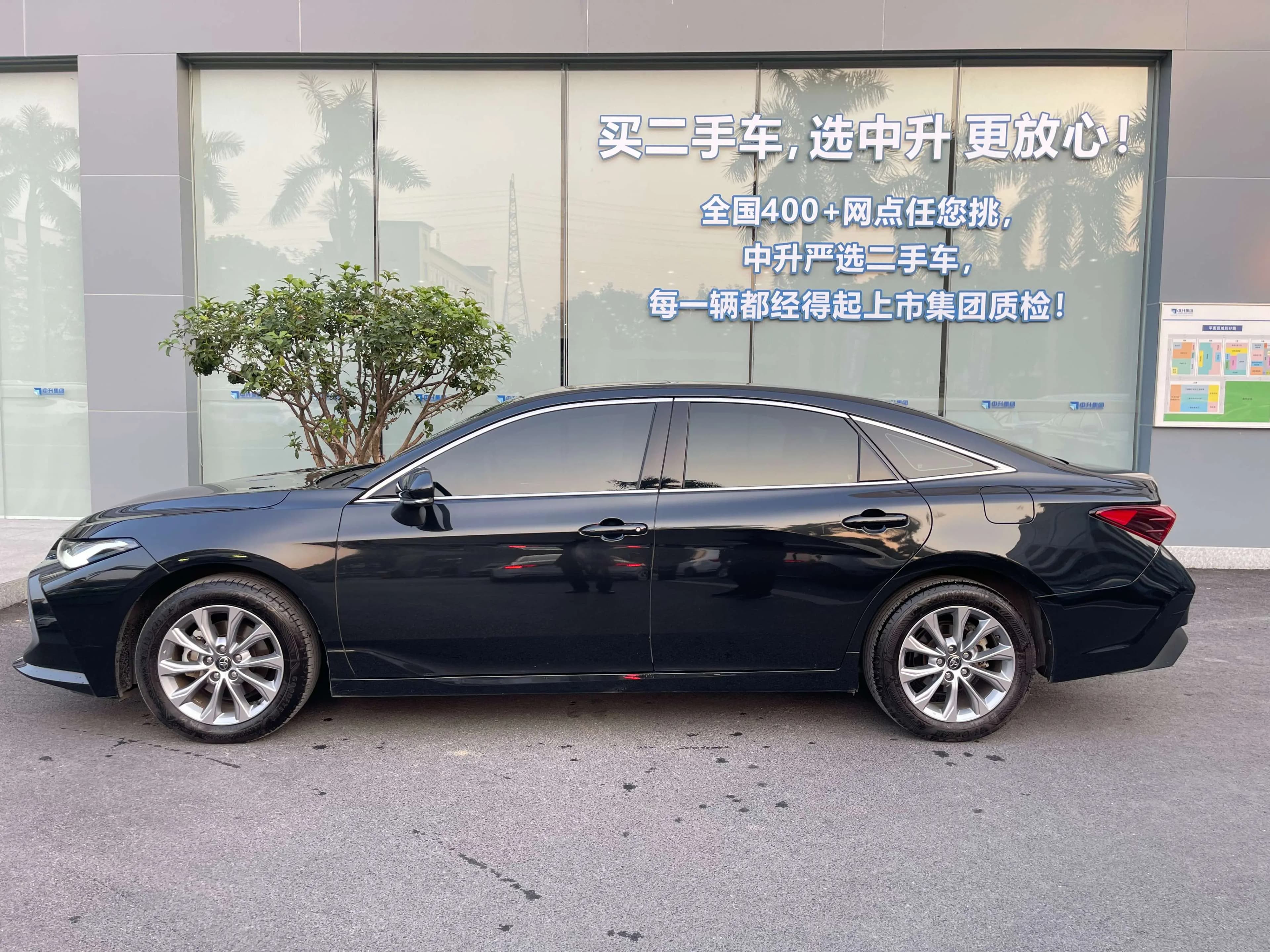 Toyota Avalon 2024 г. 17000 км. — фото 3