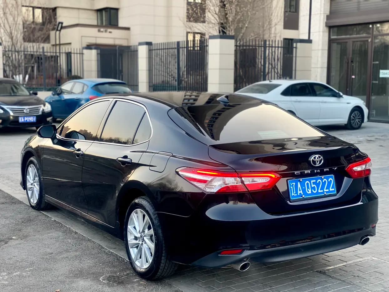 Toyota Camry 2023 г. 25098 км. — фото 4