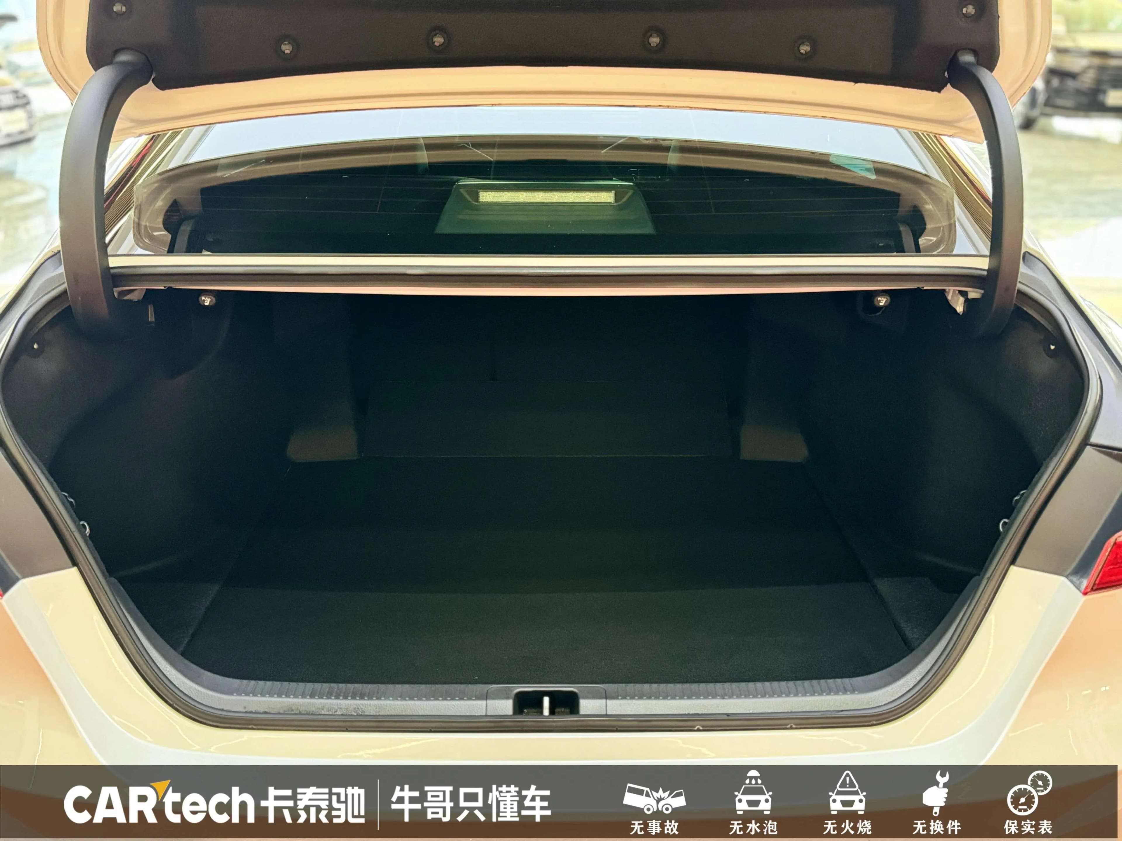 Toyota Camry 2022 г. 33099 км. — фото 20