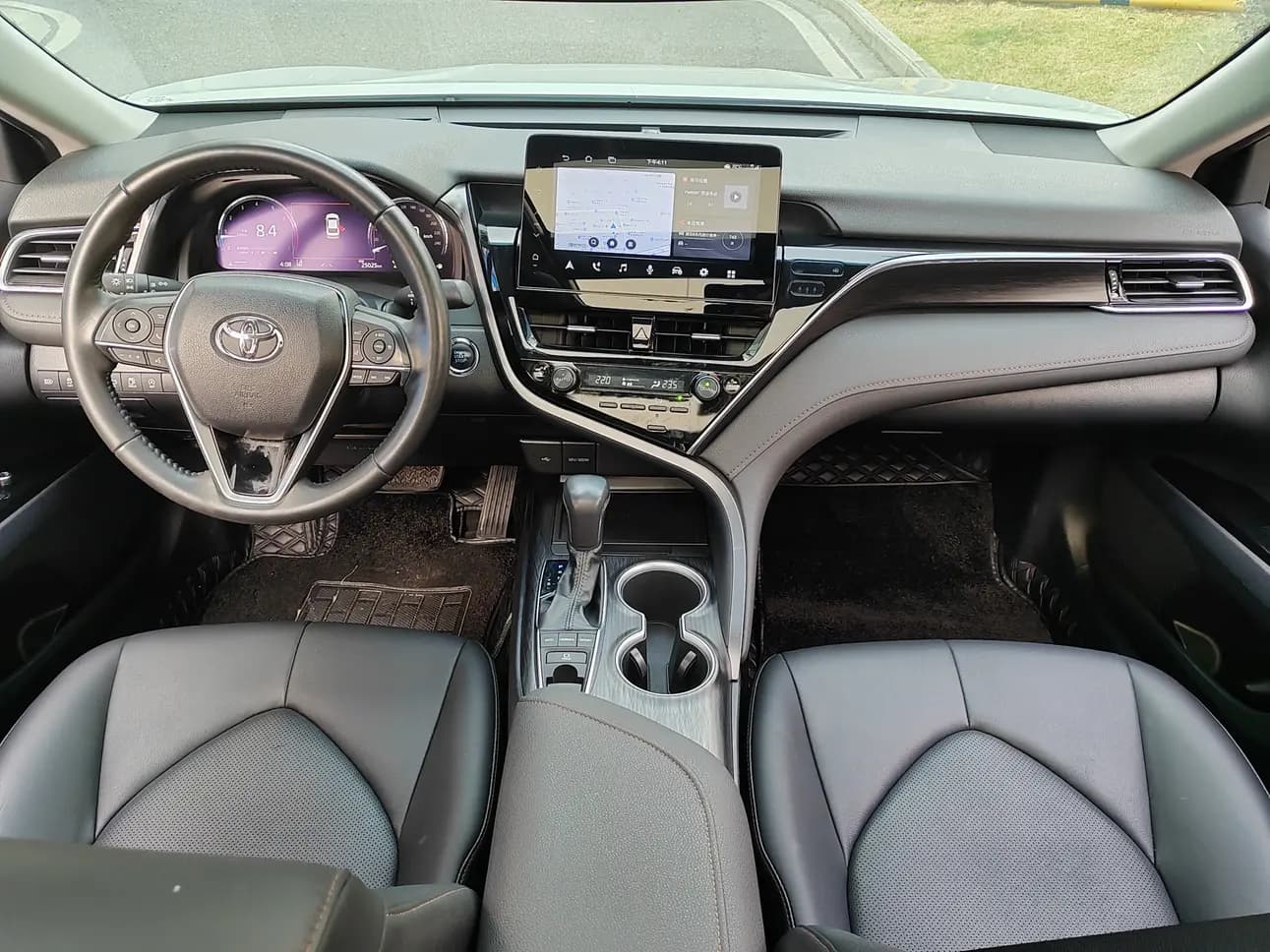 Toyota Camry 2024 г. 20000 км. — фото 9