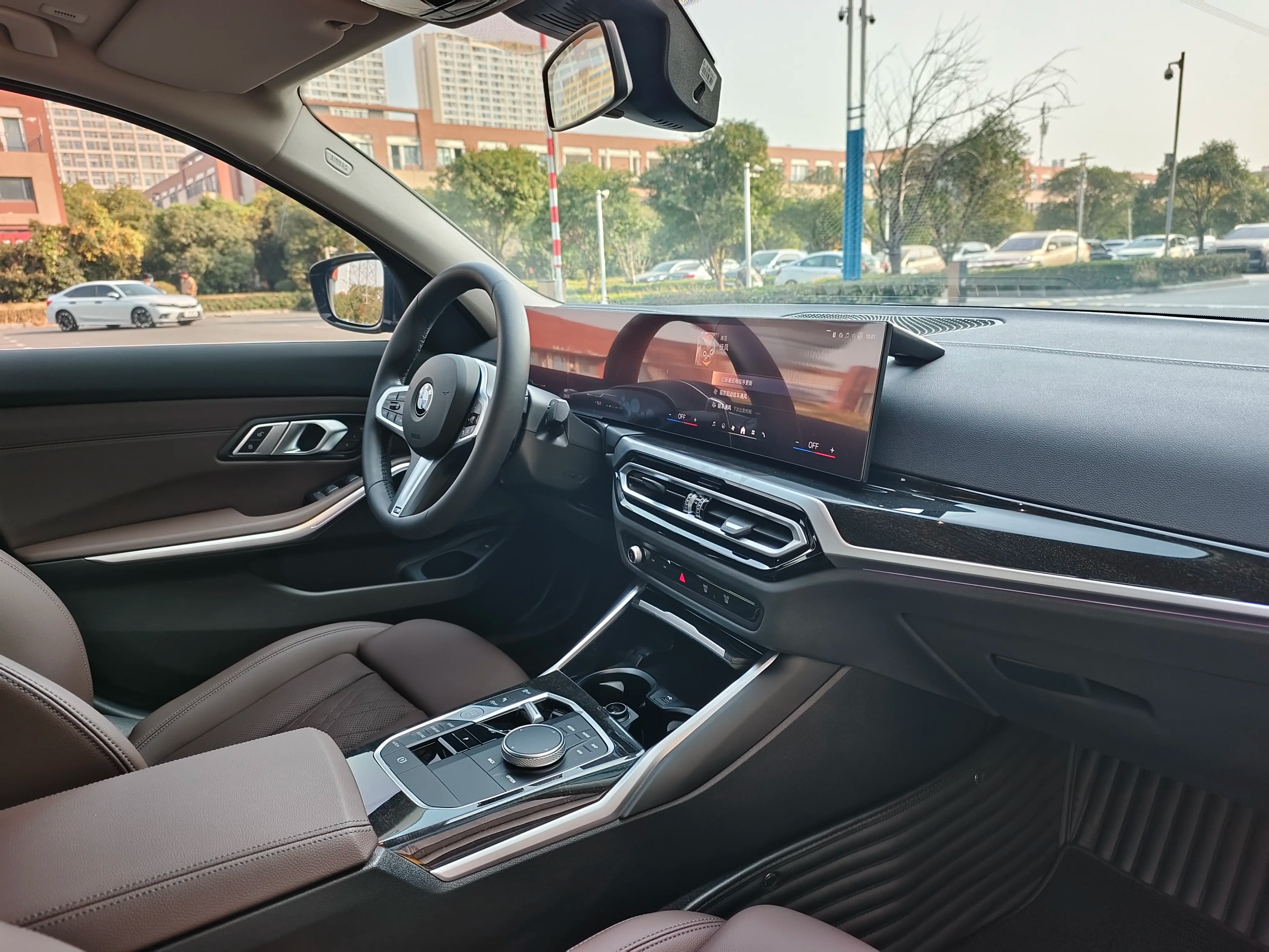 BMW 3 Series 2024 г. 20019 км. — фото 8