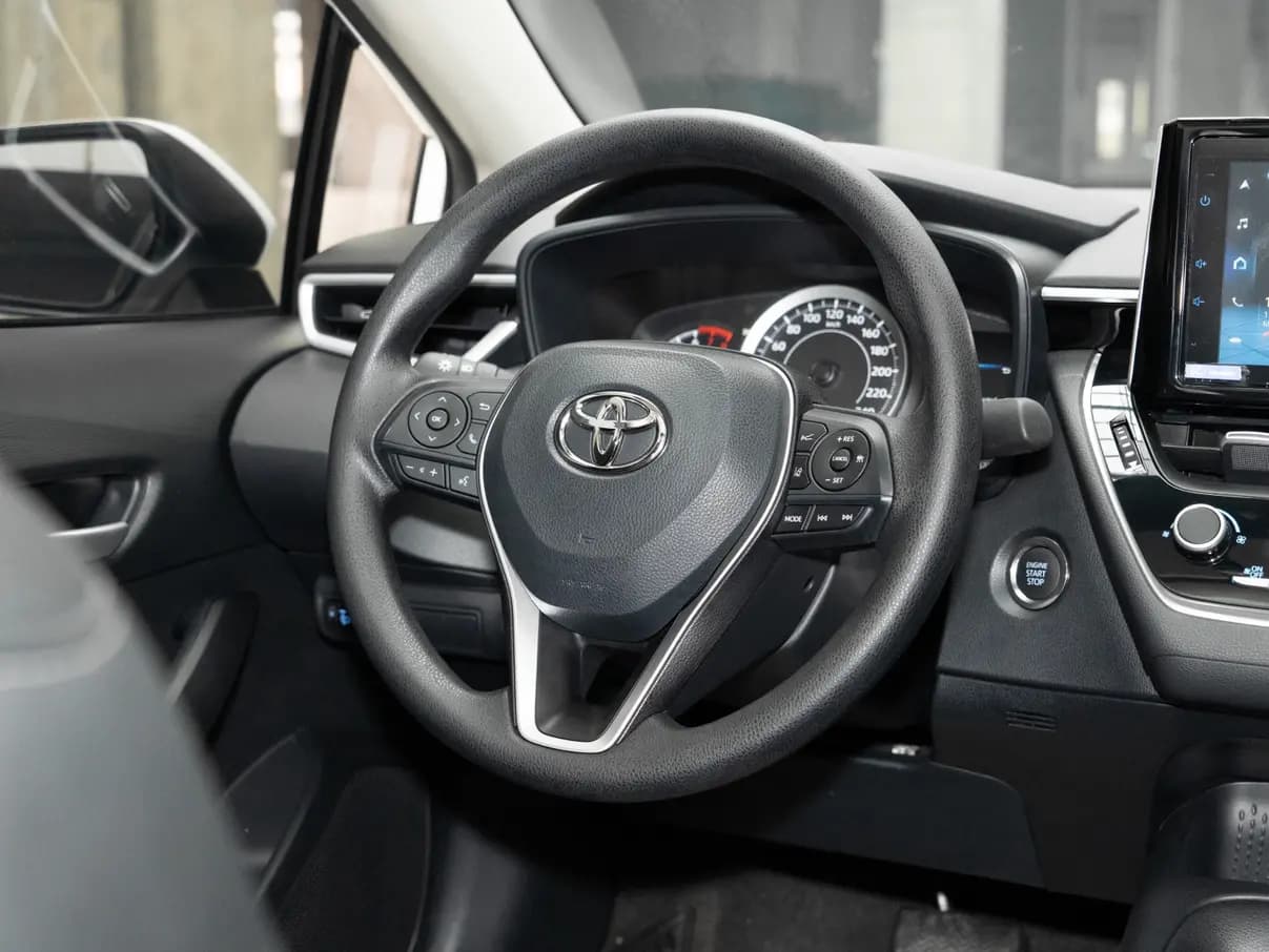 Toyota Corolla 2023 г. 11000 км. — фото 16