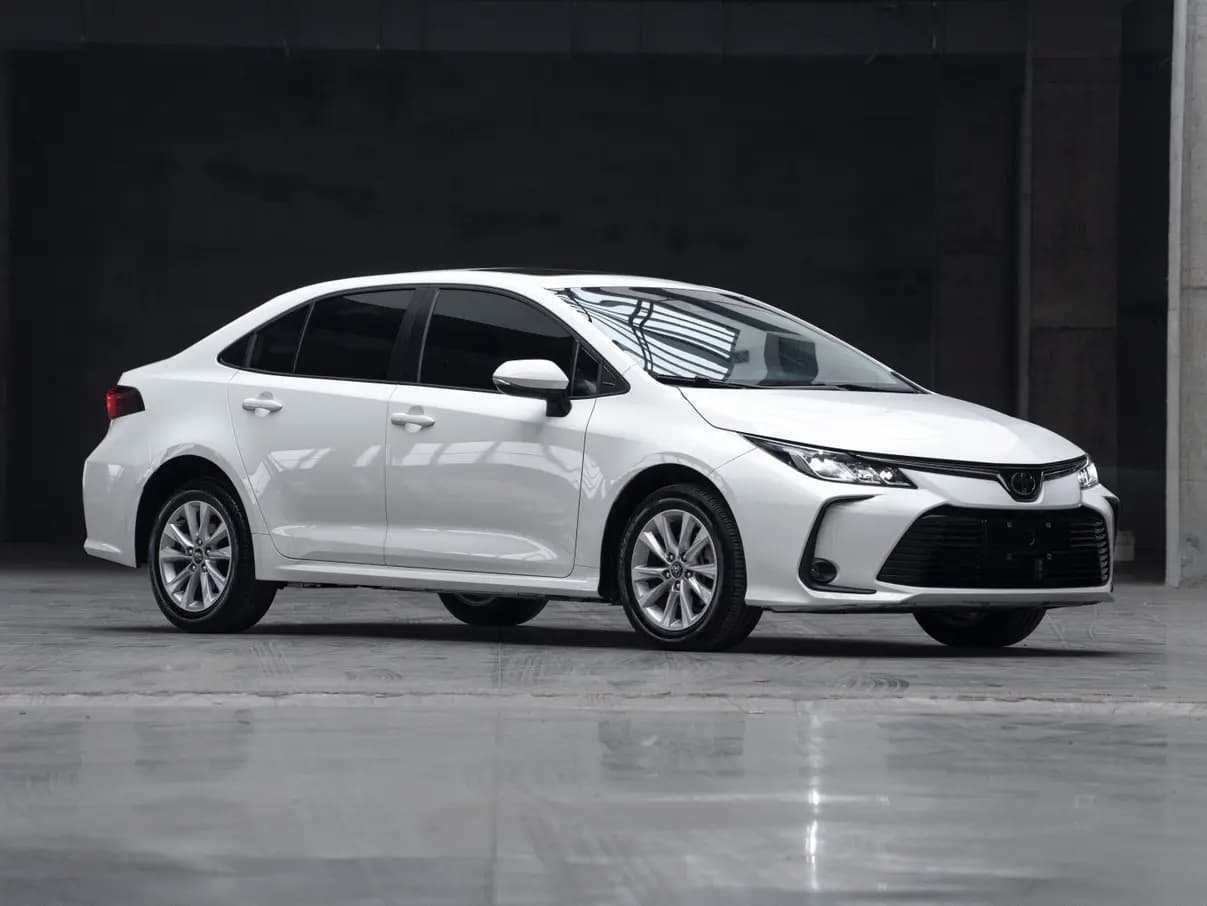 Toyota Corolla 2023 г. 11000 км. — фото 3