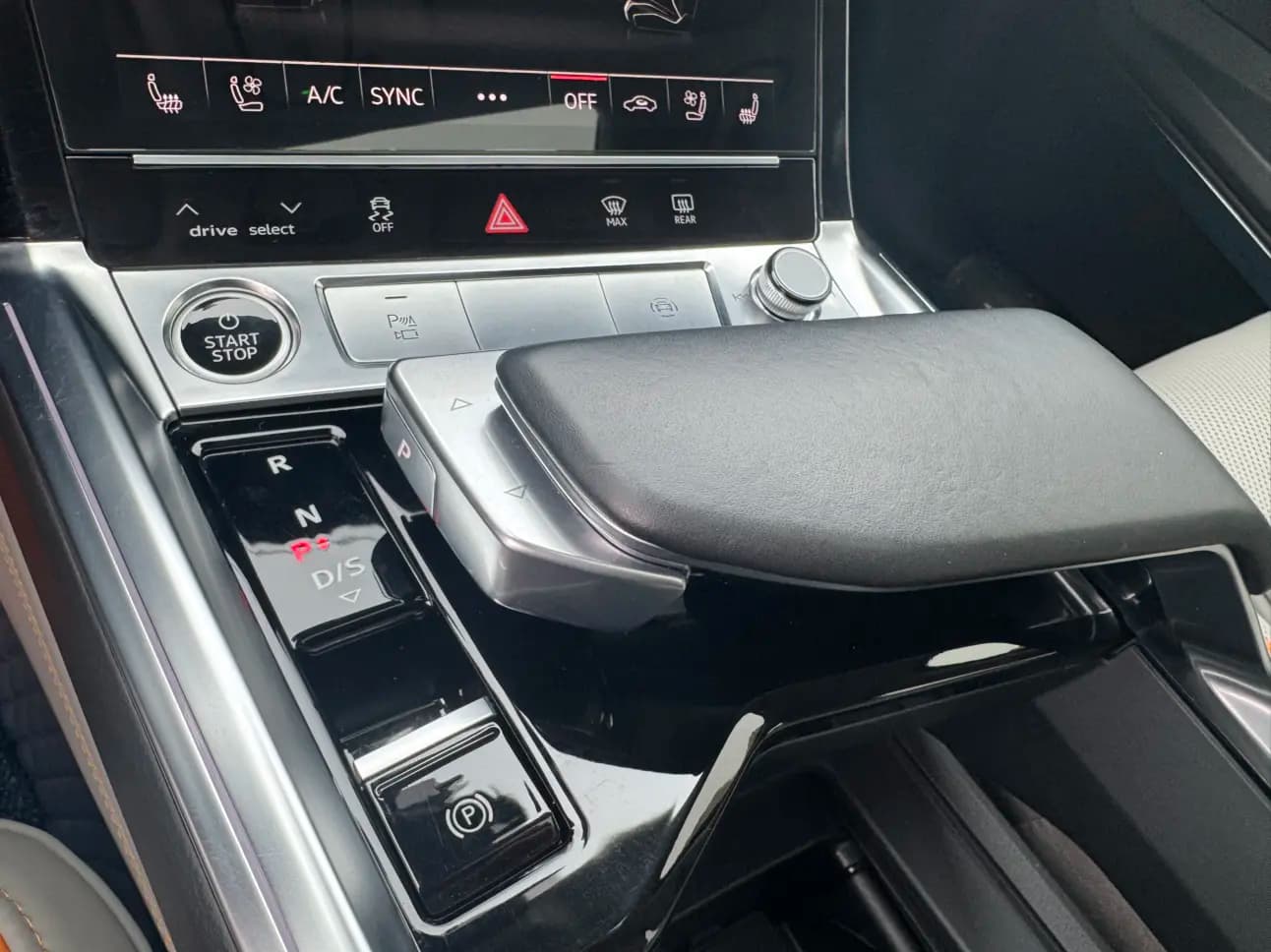 Audi e-tron 2021 г. 58054 км. — фото 10