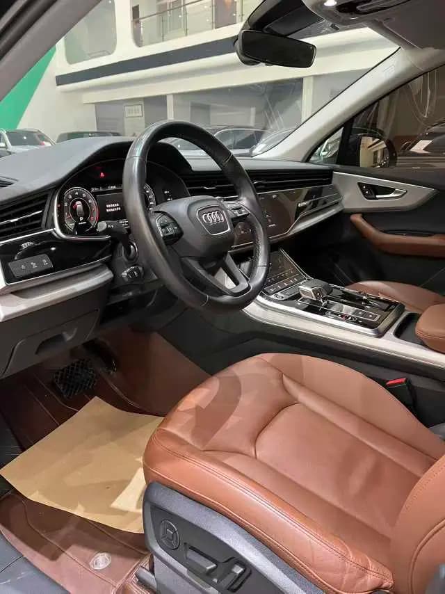 Audi Q7 2023 г. 86049 км. — фото 3