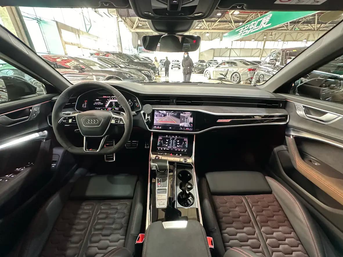 Audi RS 6 2024 г. 4069 км. — фото 10