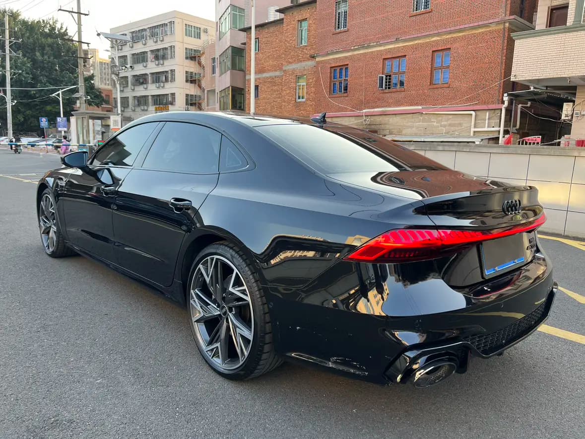 Audi A7L 2023 г. 30093 км. — фото 4