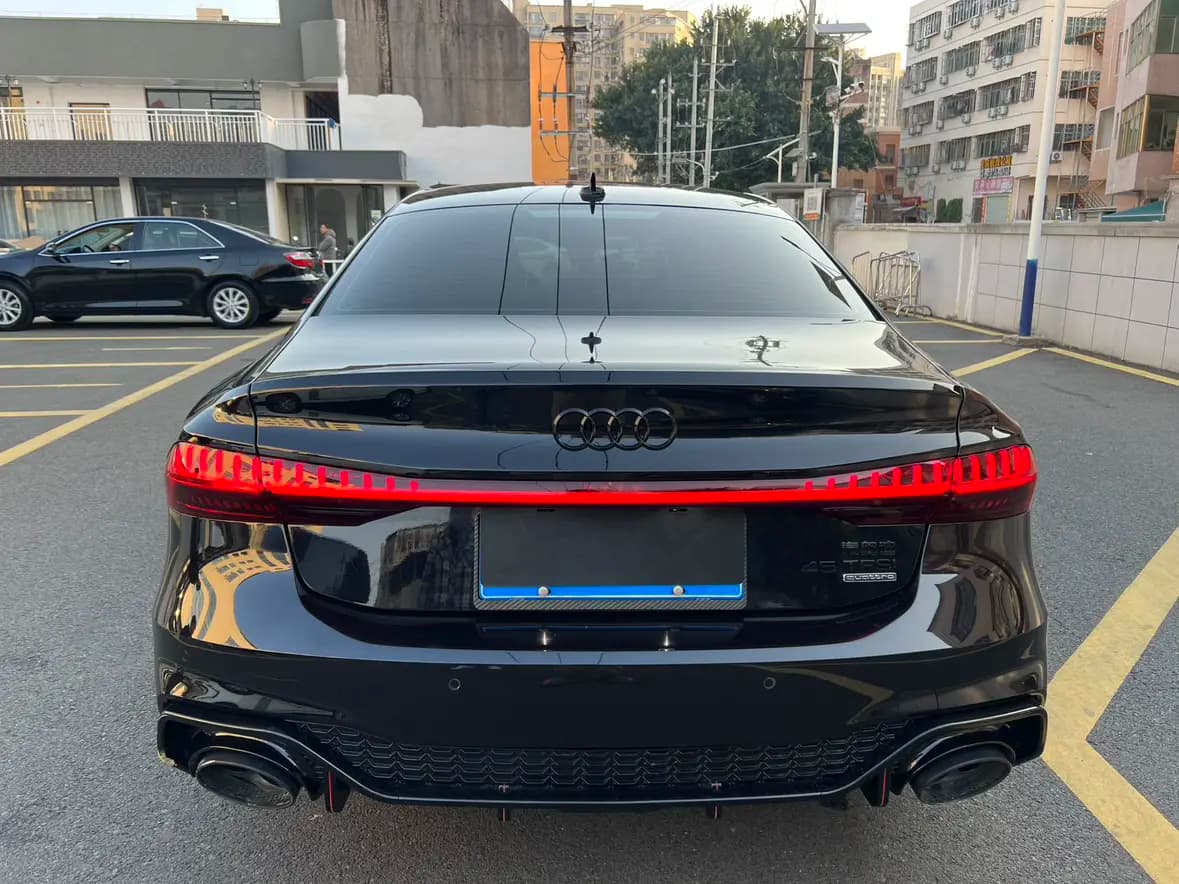 Audi A7L 2023 г. 30093 км. — фото 5