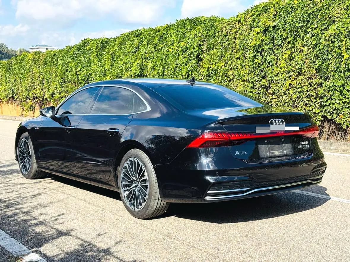 Audi A7L 2025 г. 10092 км. — фото 4