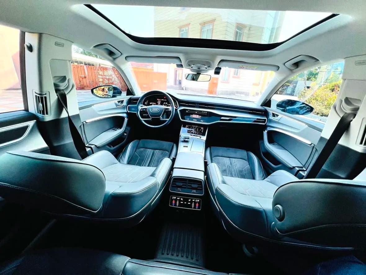 Audi A7L 2025 г. 10092 км. — фото 7