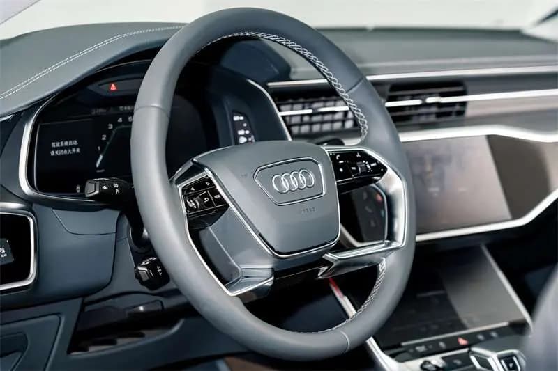 Audi A7L 2023 г. 15291 км. — фото 12
