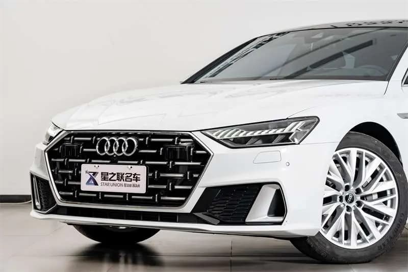 Audi A7L 2023 г. 15291 км. — фото 8