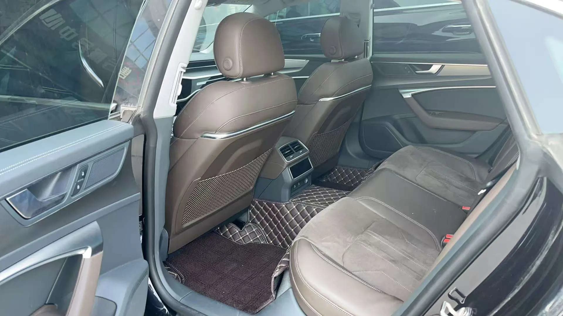 Audi A7L 2023 г. 48090 км. — фото 6