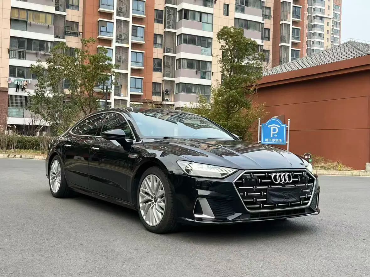 Audi A7L 2023 г. 55089 км. — фото 3