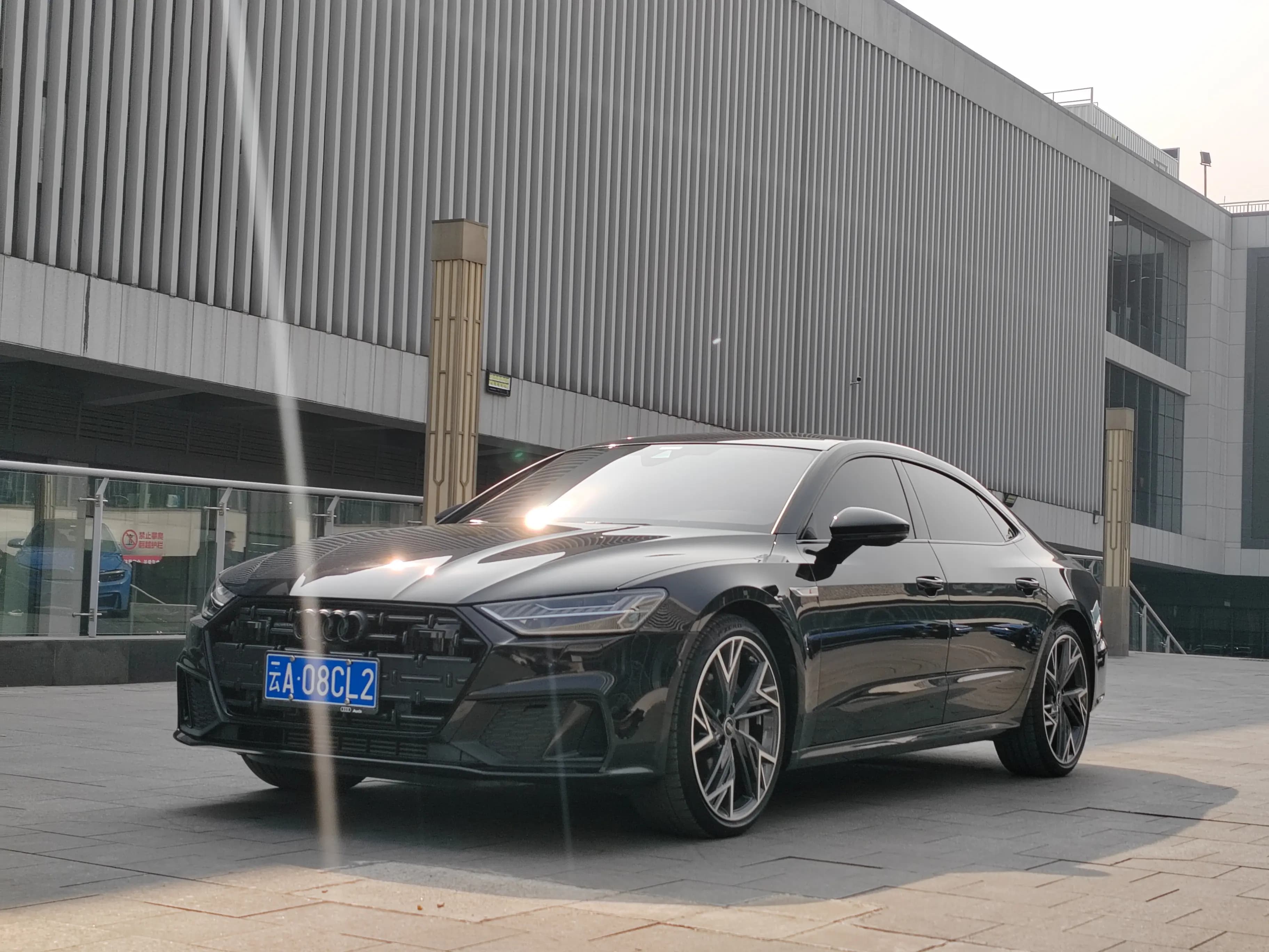 Audi A7L 2024 г. 25088 км.