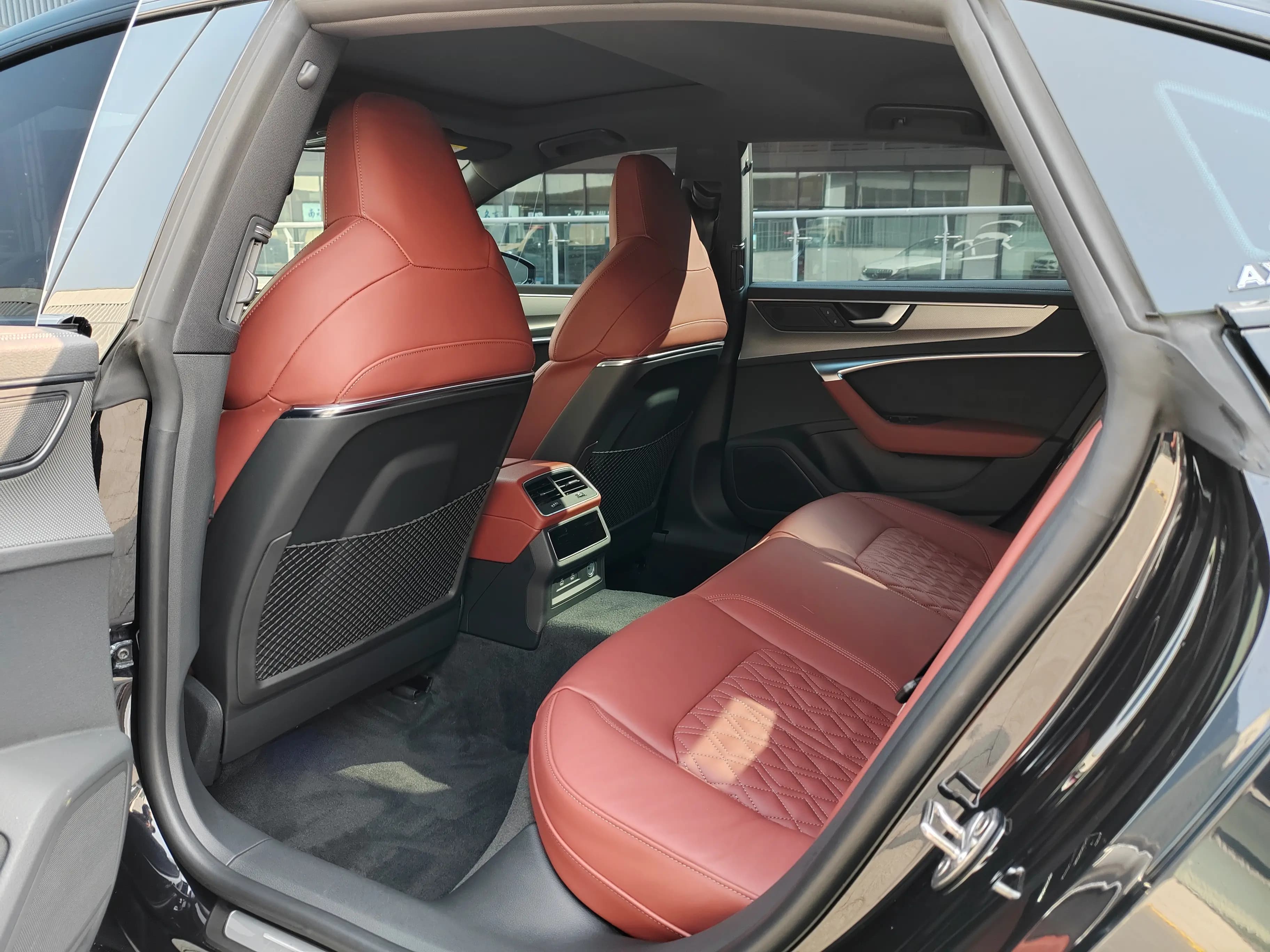 Audi A7L 2024 г. 25088 км. — фото 12
