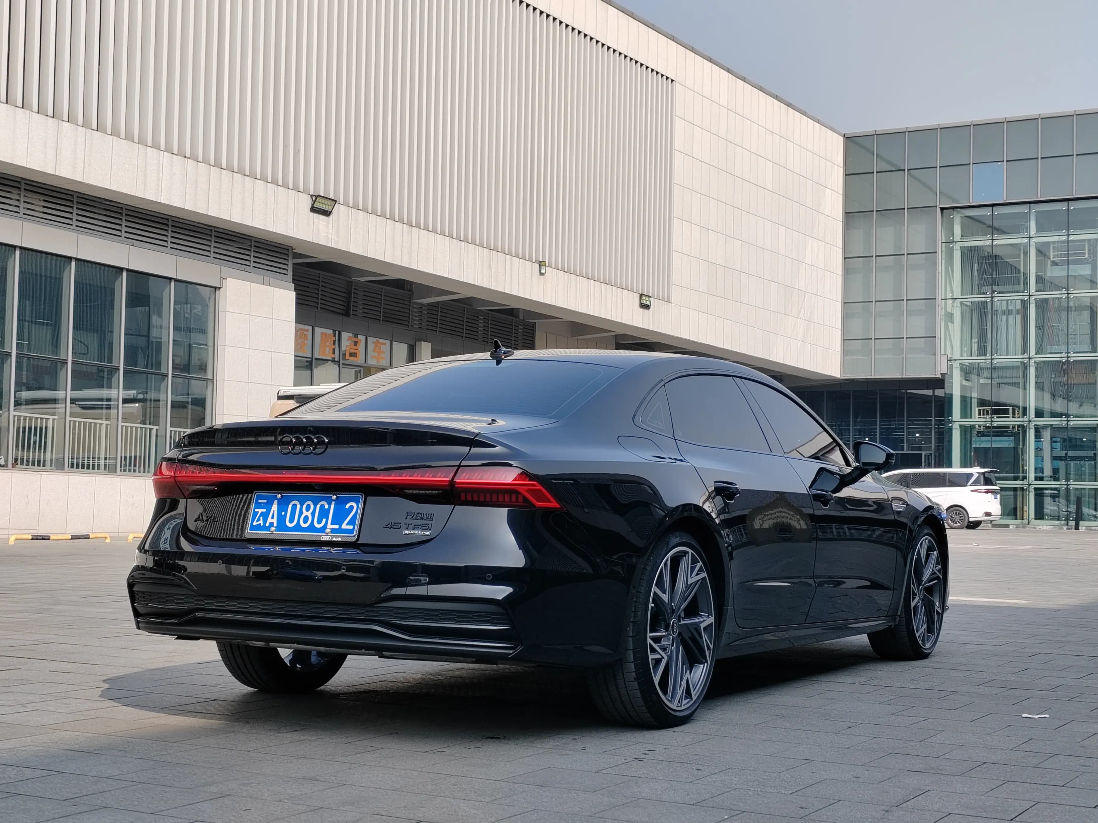 Audi A7L 2024 г. 25088 км. — фото 5