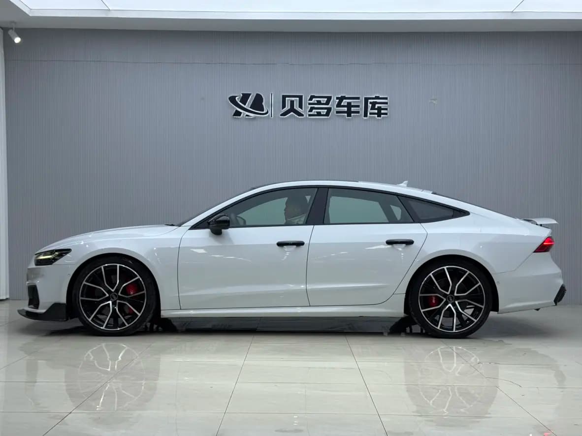 Audi A7 2023 г. 35074 км. — фото 3