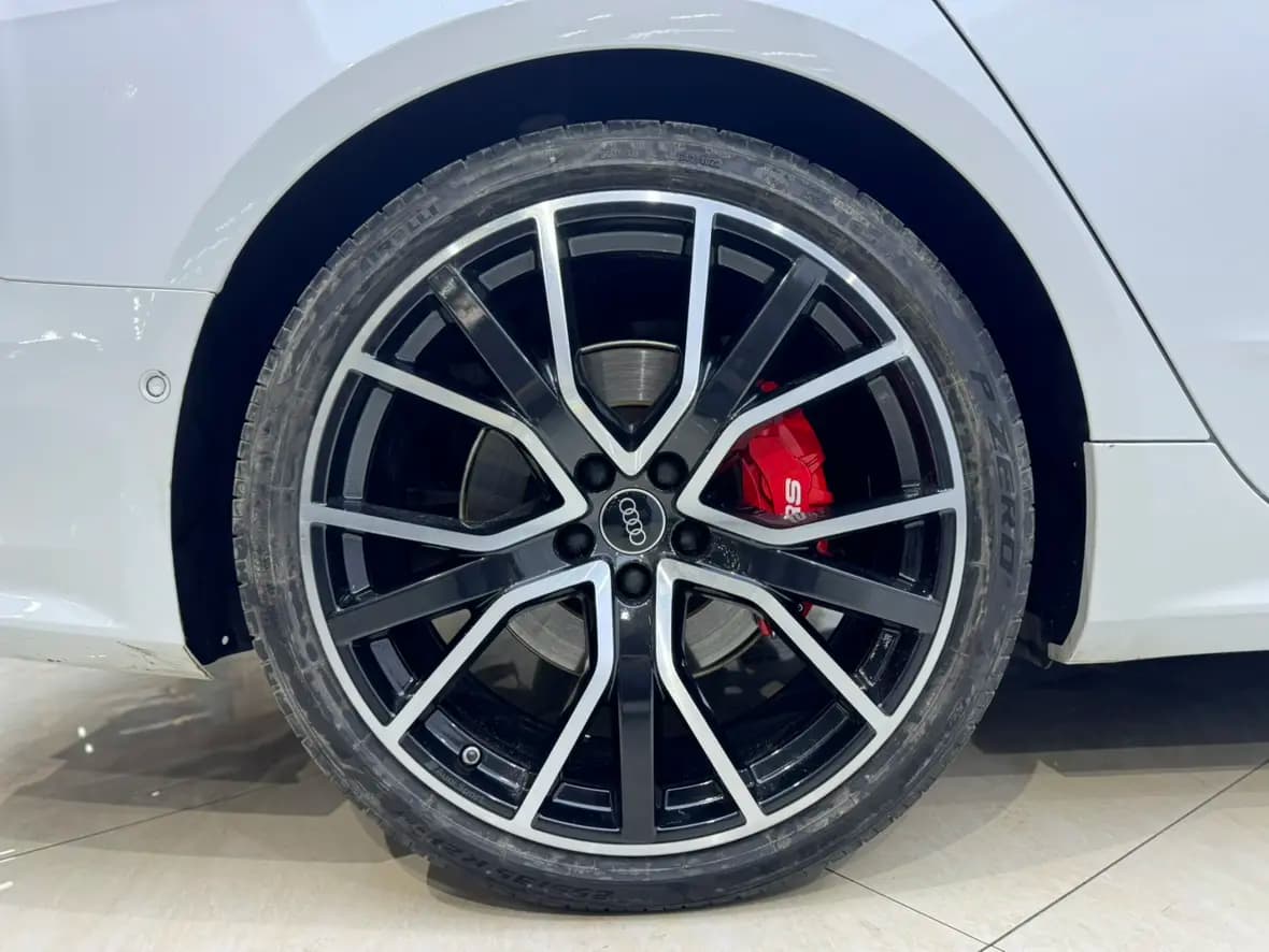 Audi A7 2023 г. 35074 км. — фото 7