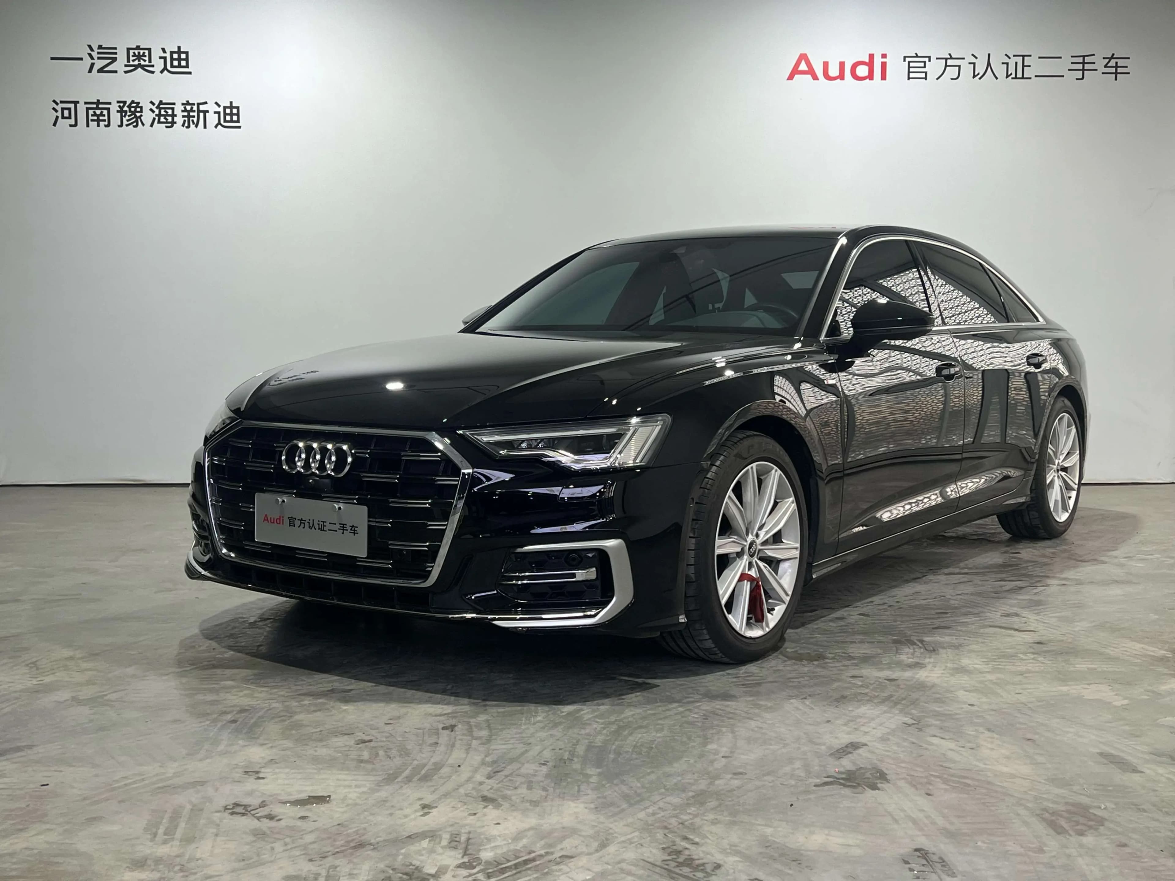 Audi A6L 2023 г. 51023 км.
