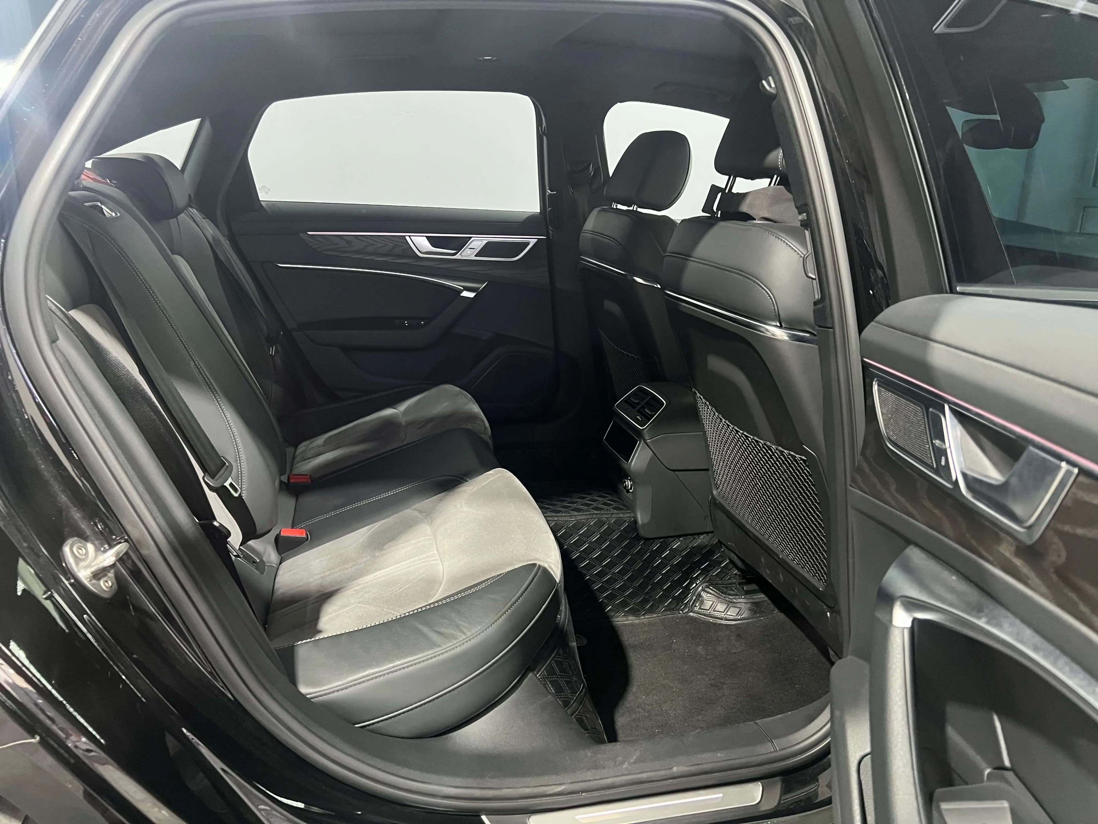 Audi A6L 2023 г. 51023 км. — фото 15