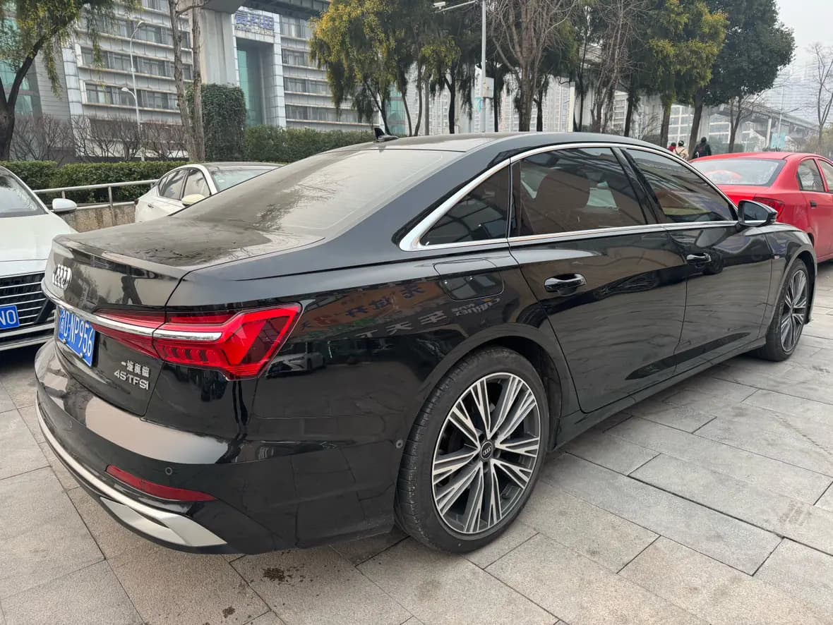 Audi A6L 2023 г. 41024 км. — фото 5